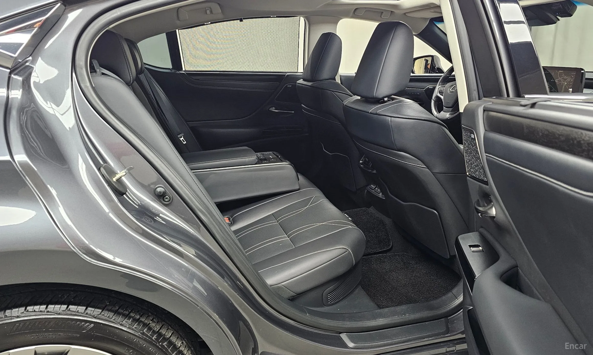 Lexus ES300h 7th Generation превью 12
