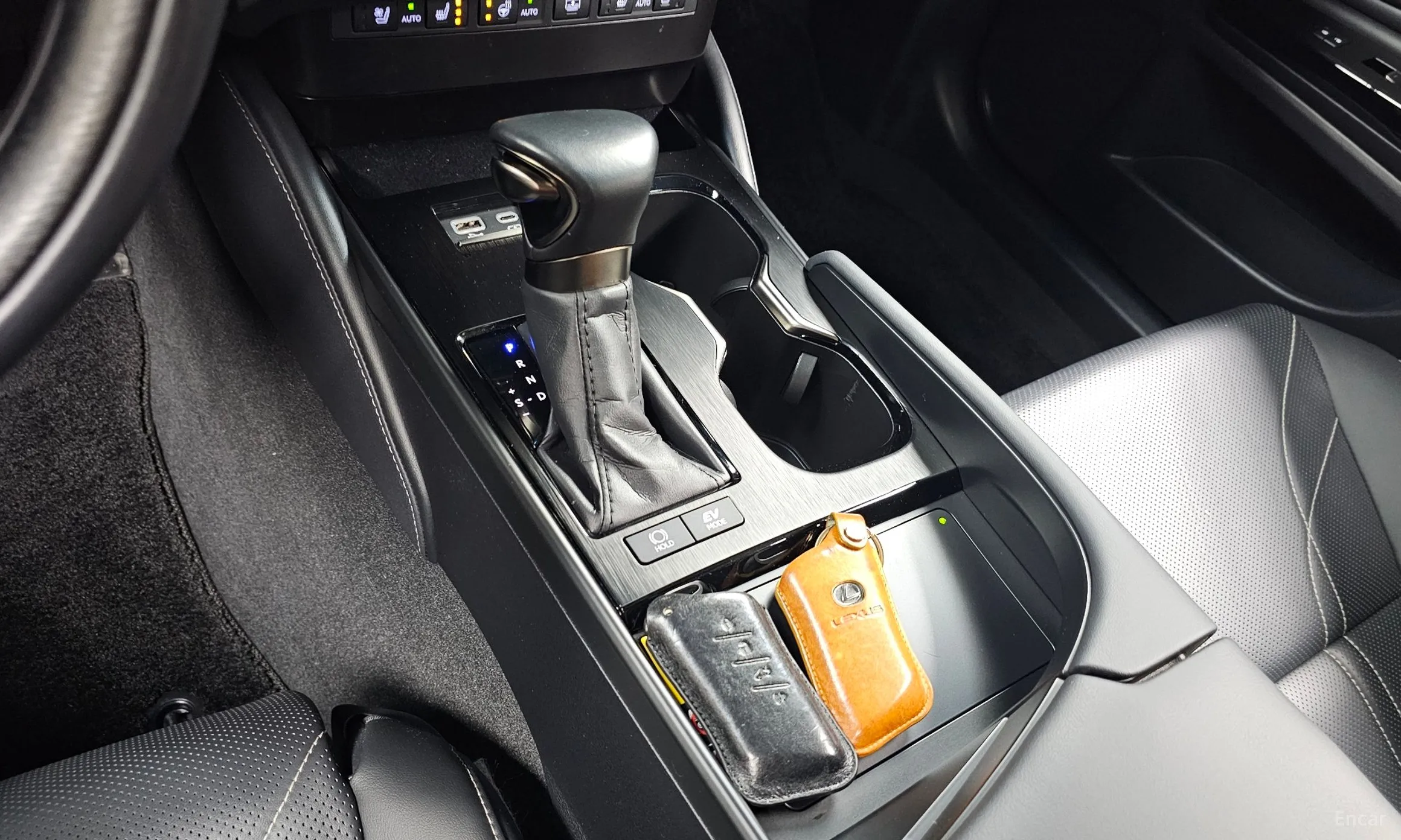 Lexus ES300h 7th Generation превью 9