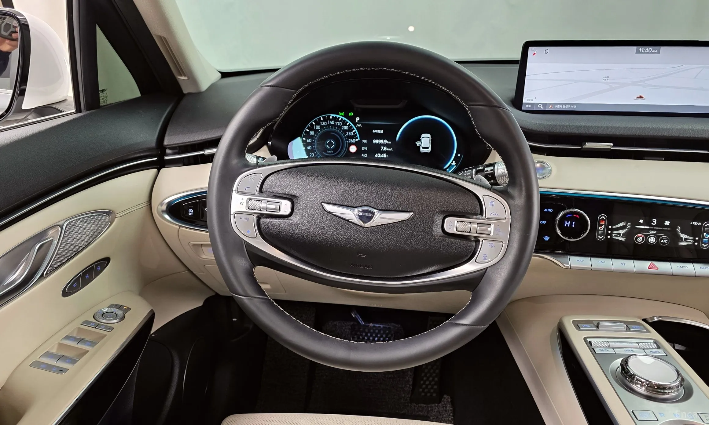 Genesis GV70 превью 13