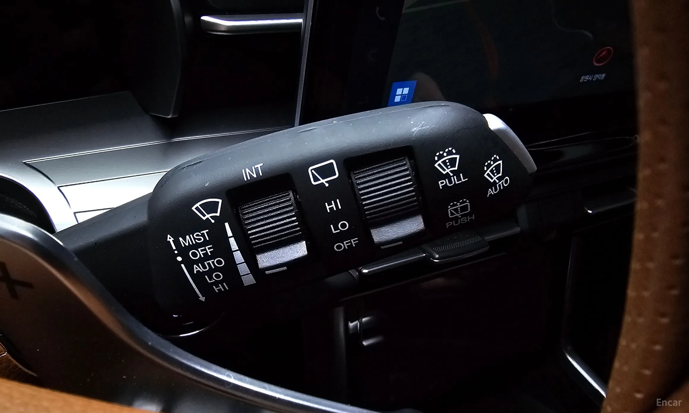 KG Mobility (SsangYong) Torres превью 17