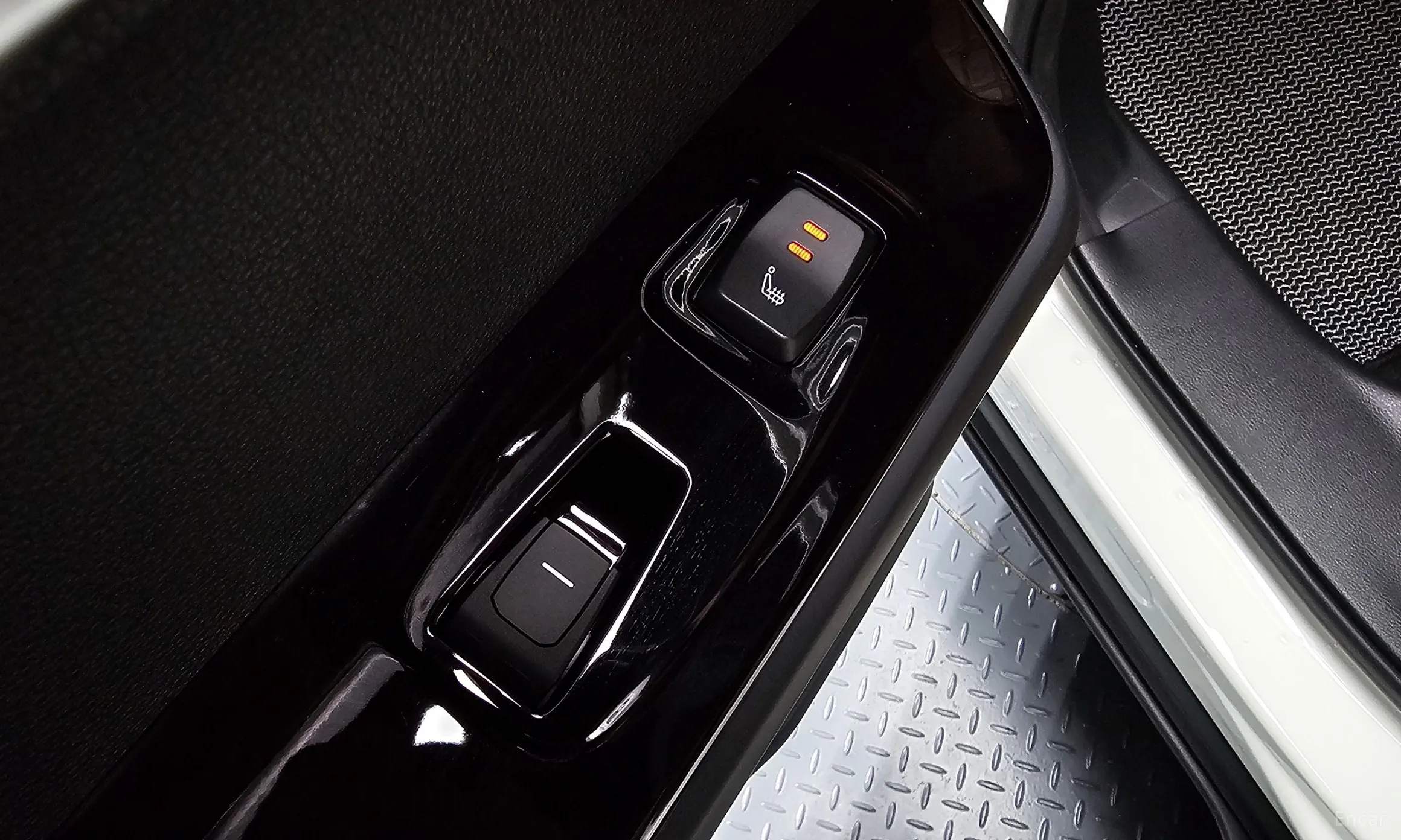 KG Mobility (SsangYong) Torres превью 19