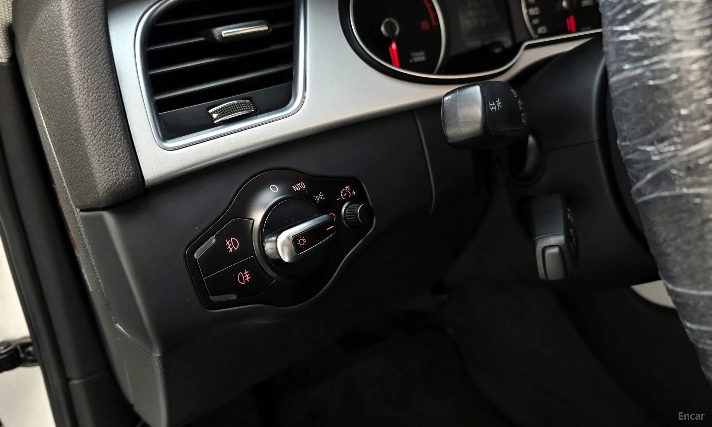 Audi New A4 превью 16