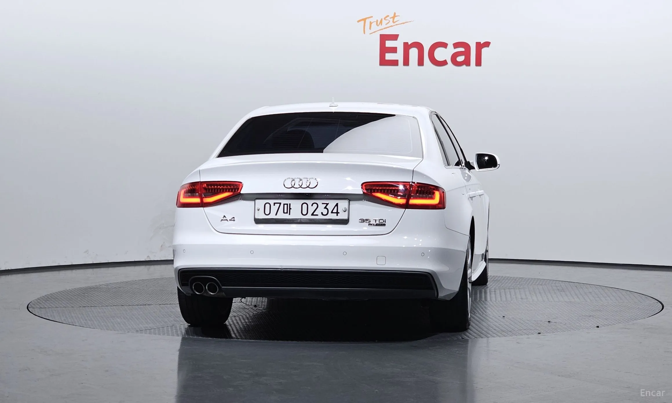Audi New A4 превью 4
