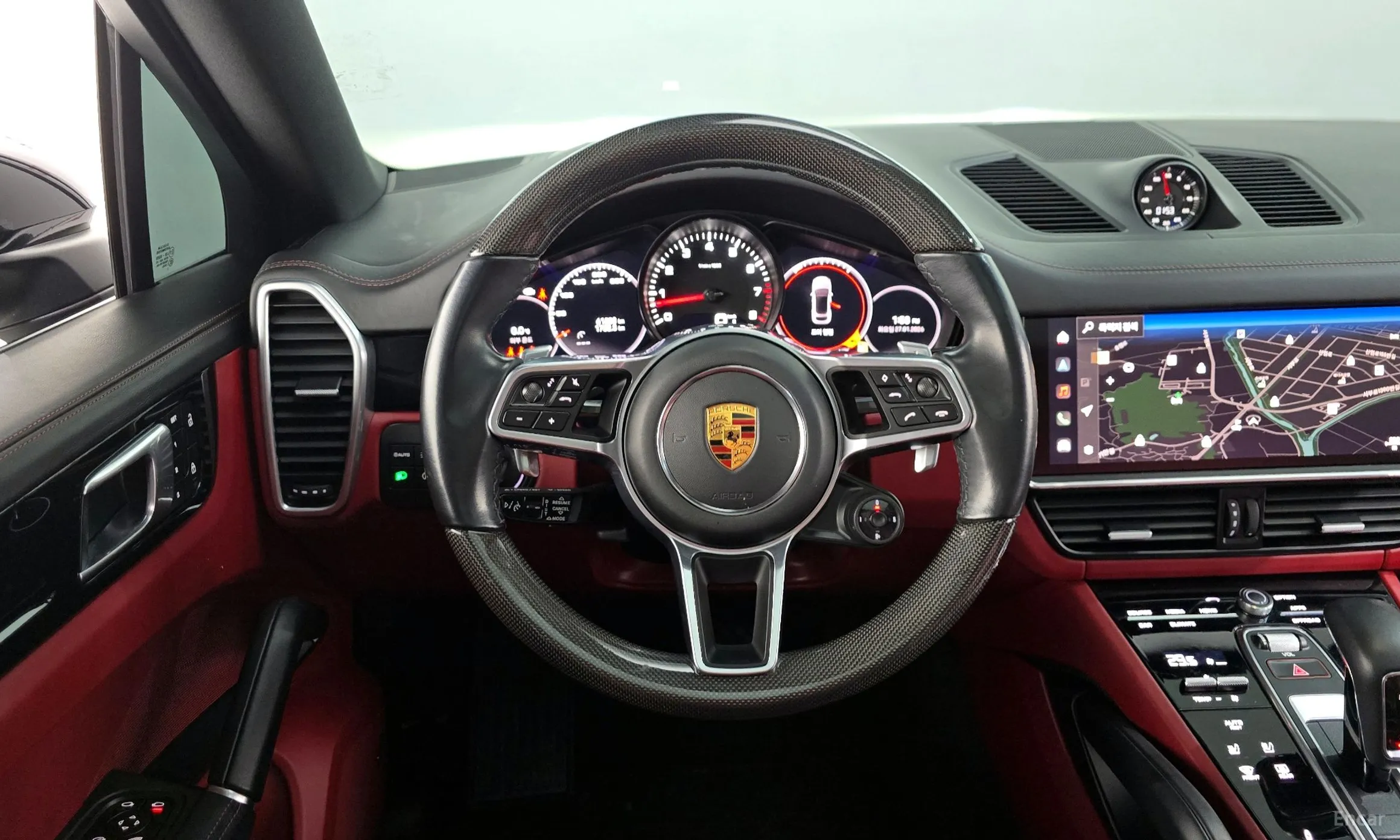 Porsche Cayenne (PO536) превью 13