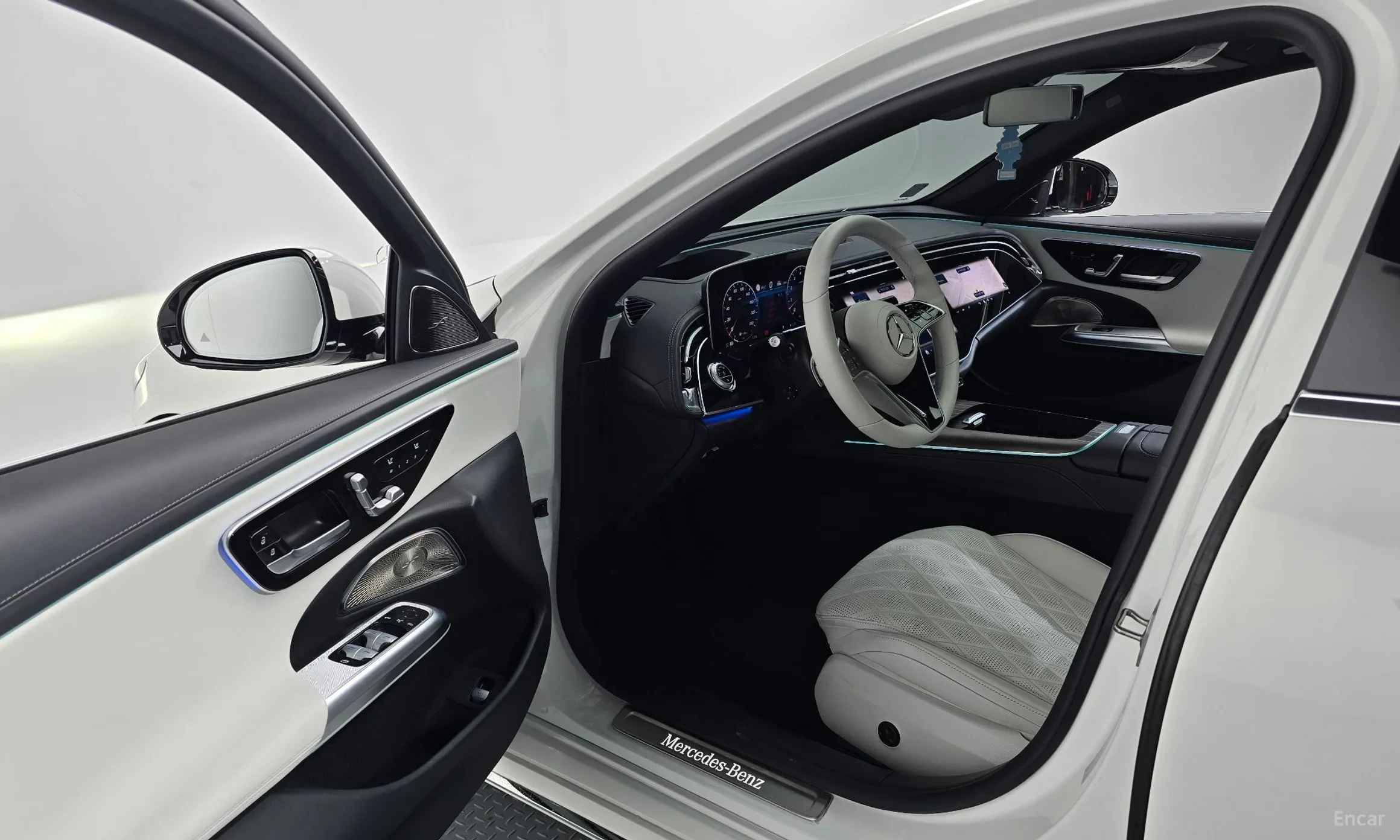 Mercedes Benz E-Class W214 превью 10
