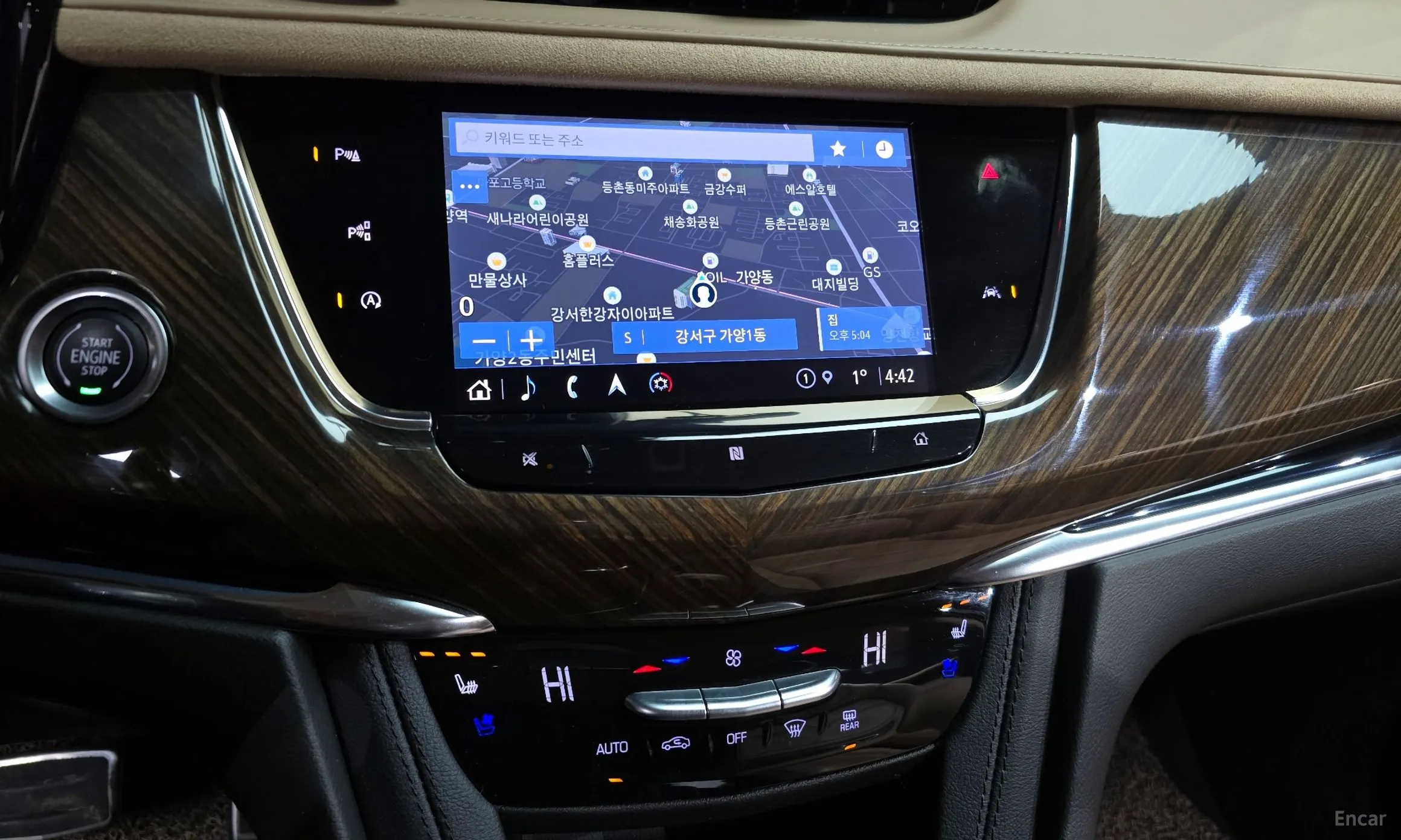 Cadillac XT6 превью 14