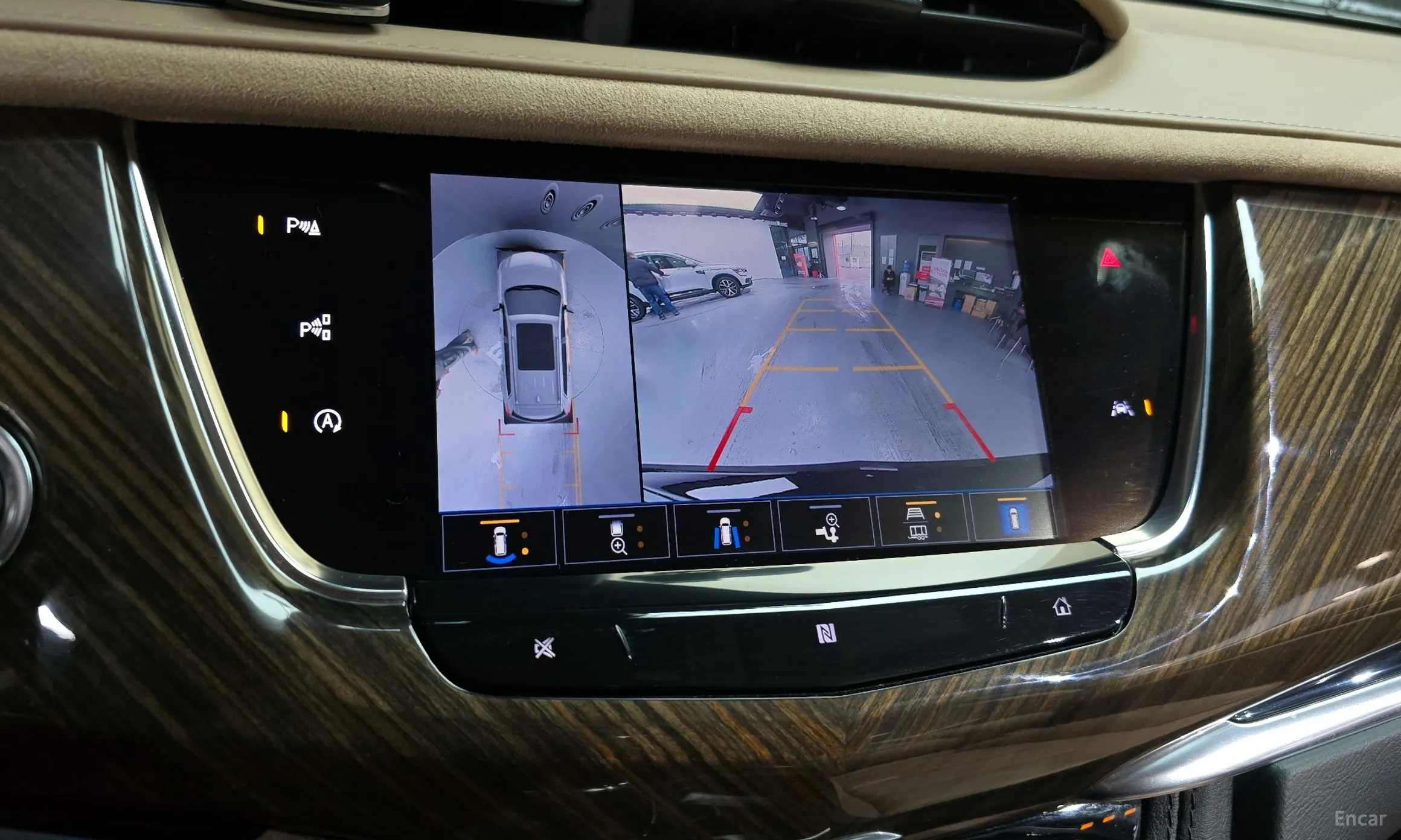 Cadillac XT6 превью 15