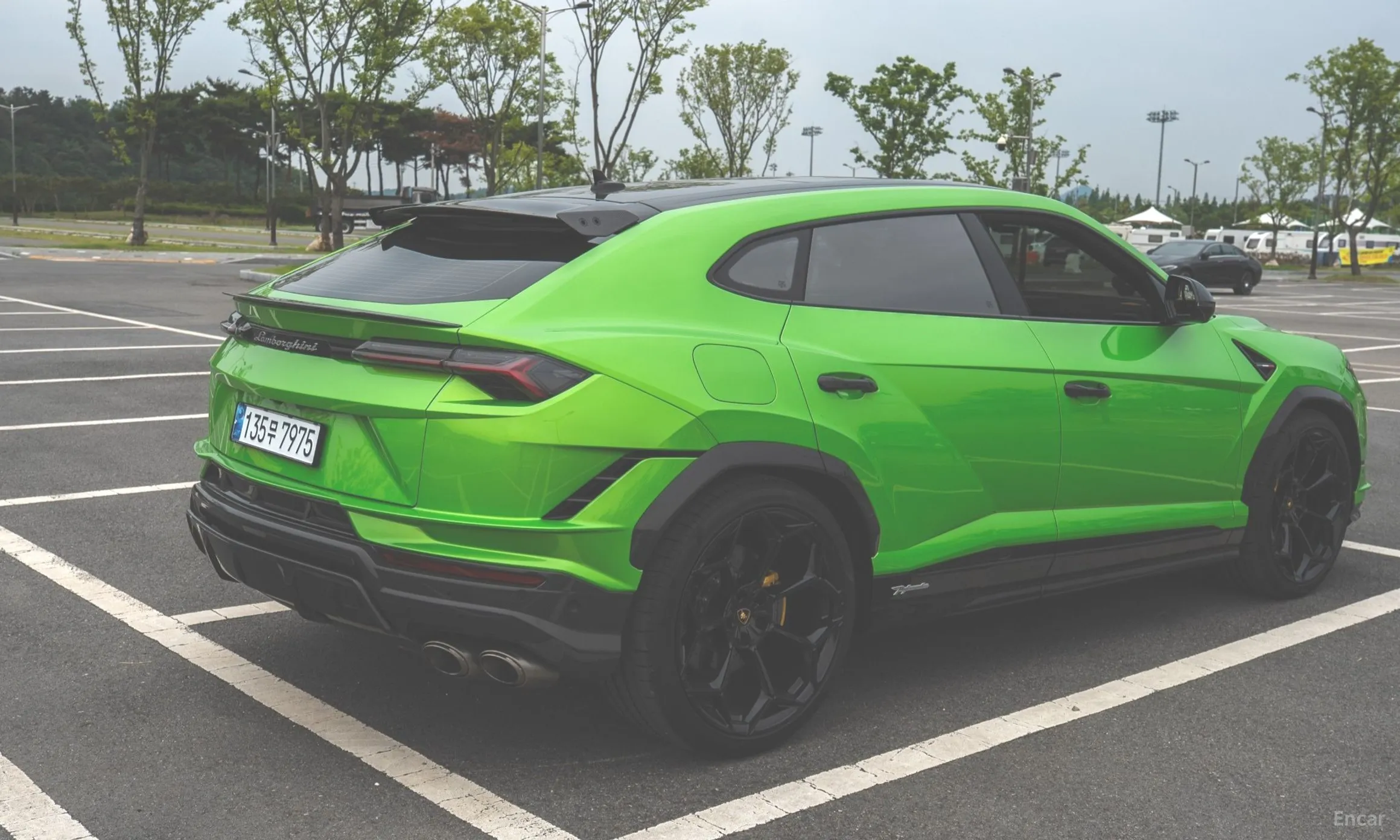 Lamborghini Urus превью 13