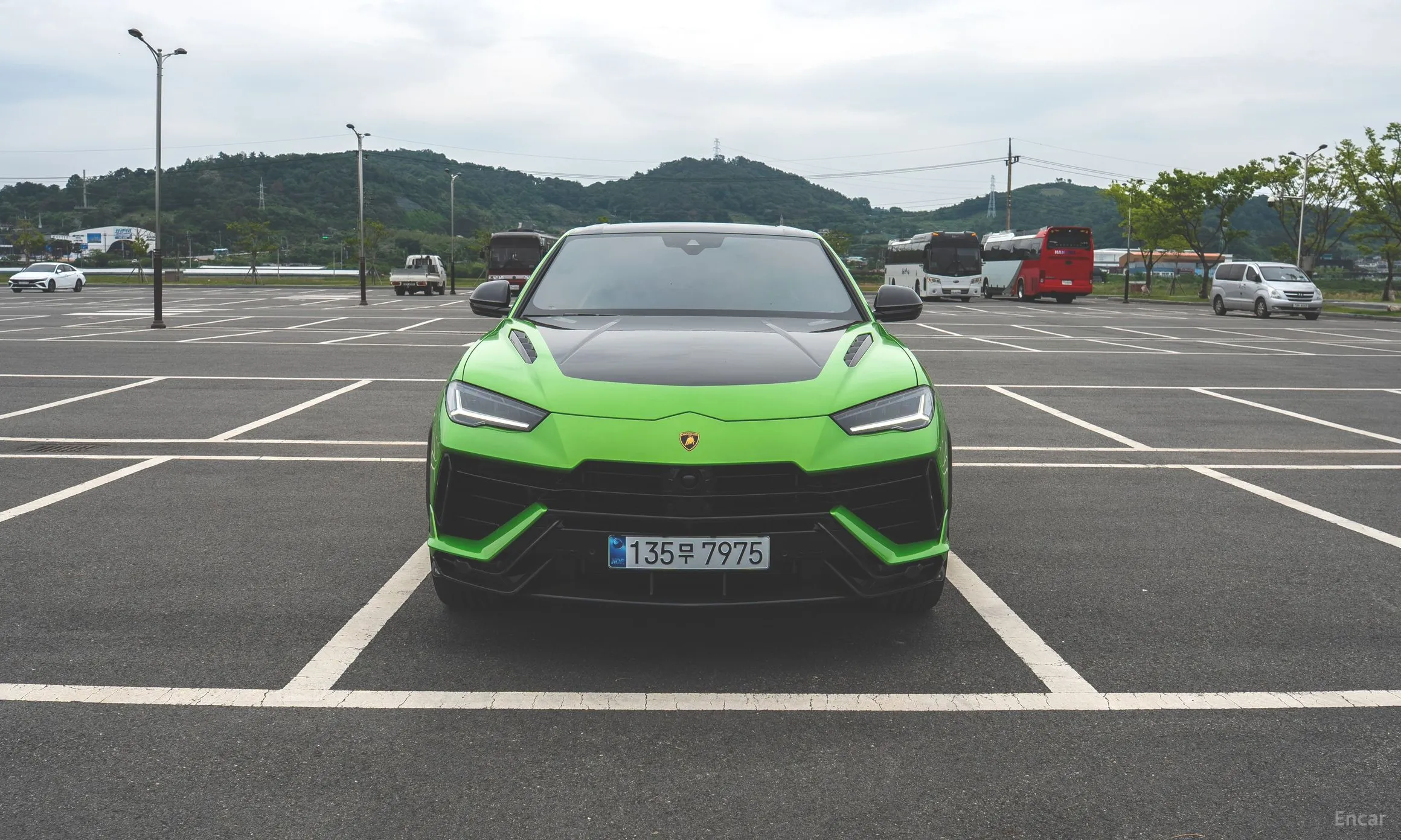 Lamborghini Urus превью 14