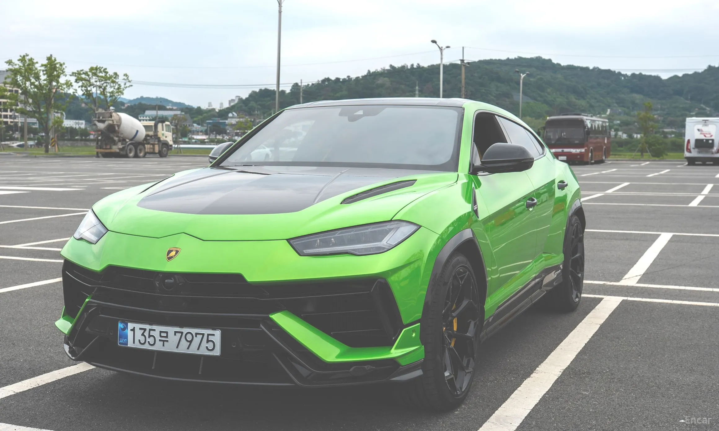 Lamborghini Urus превью 15