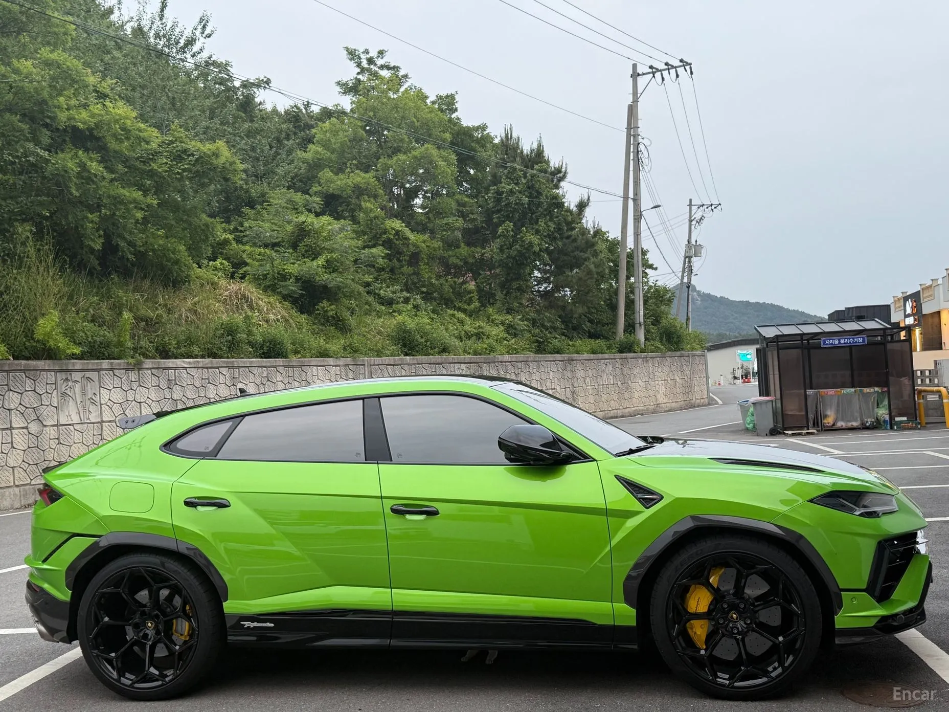 Lamborghini Urus превью 4