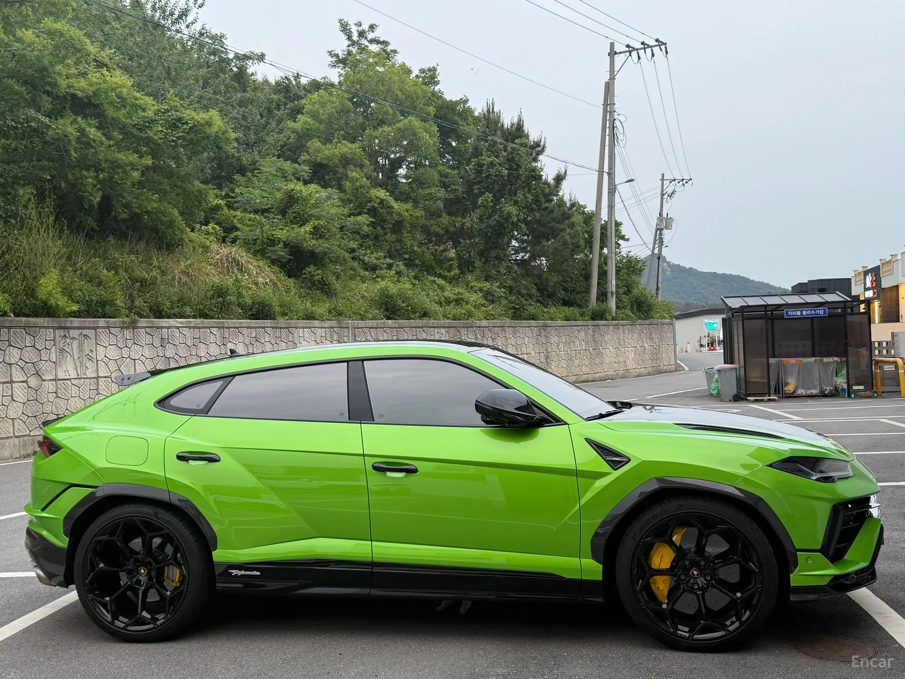 Lamborghini Urus превью 6