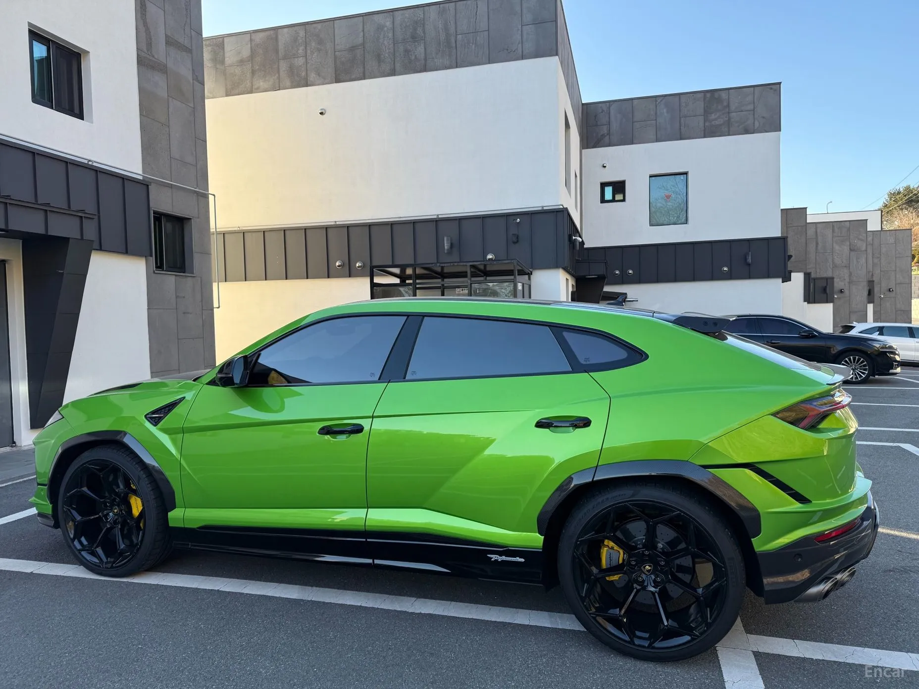 Lamborghini Urus превью 7