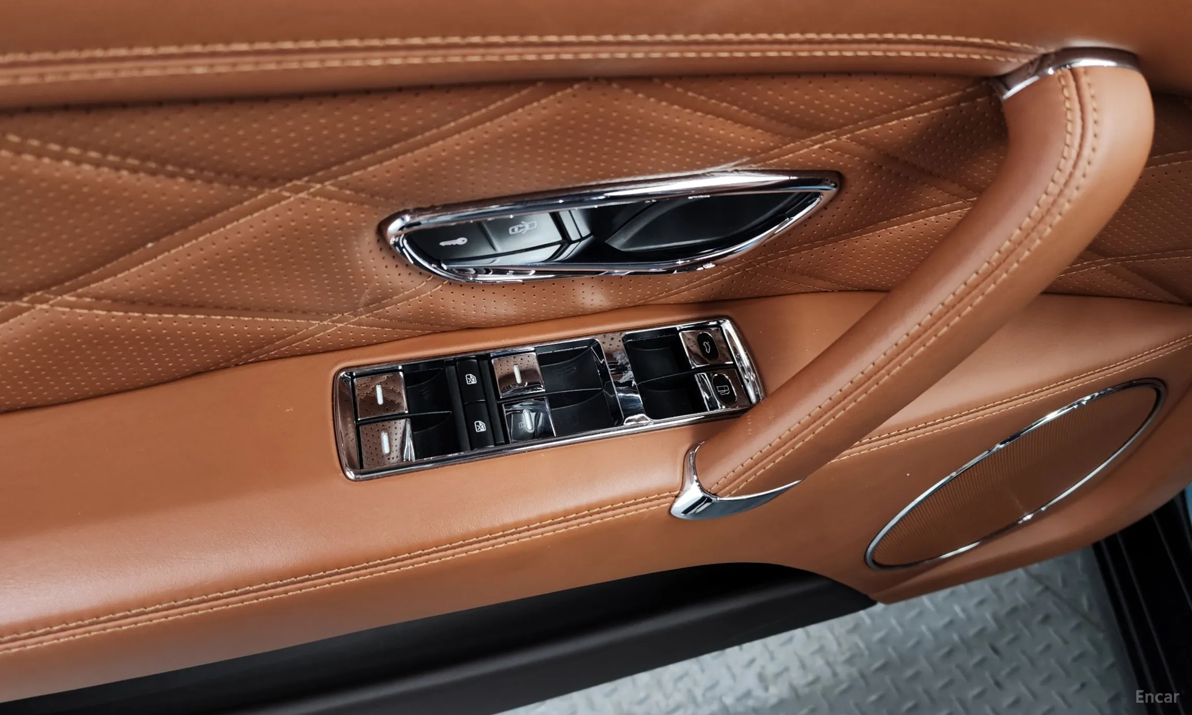 Bentley Flying Spur 2nd Generation превью 14