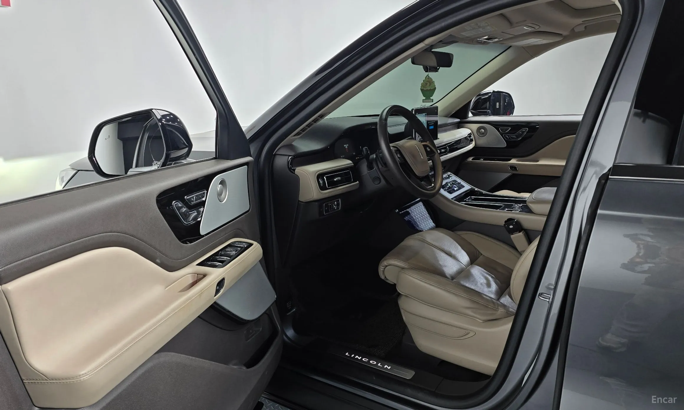 Lincoln Aviator 2nd Generation превью 10
