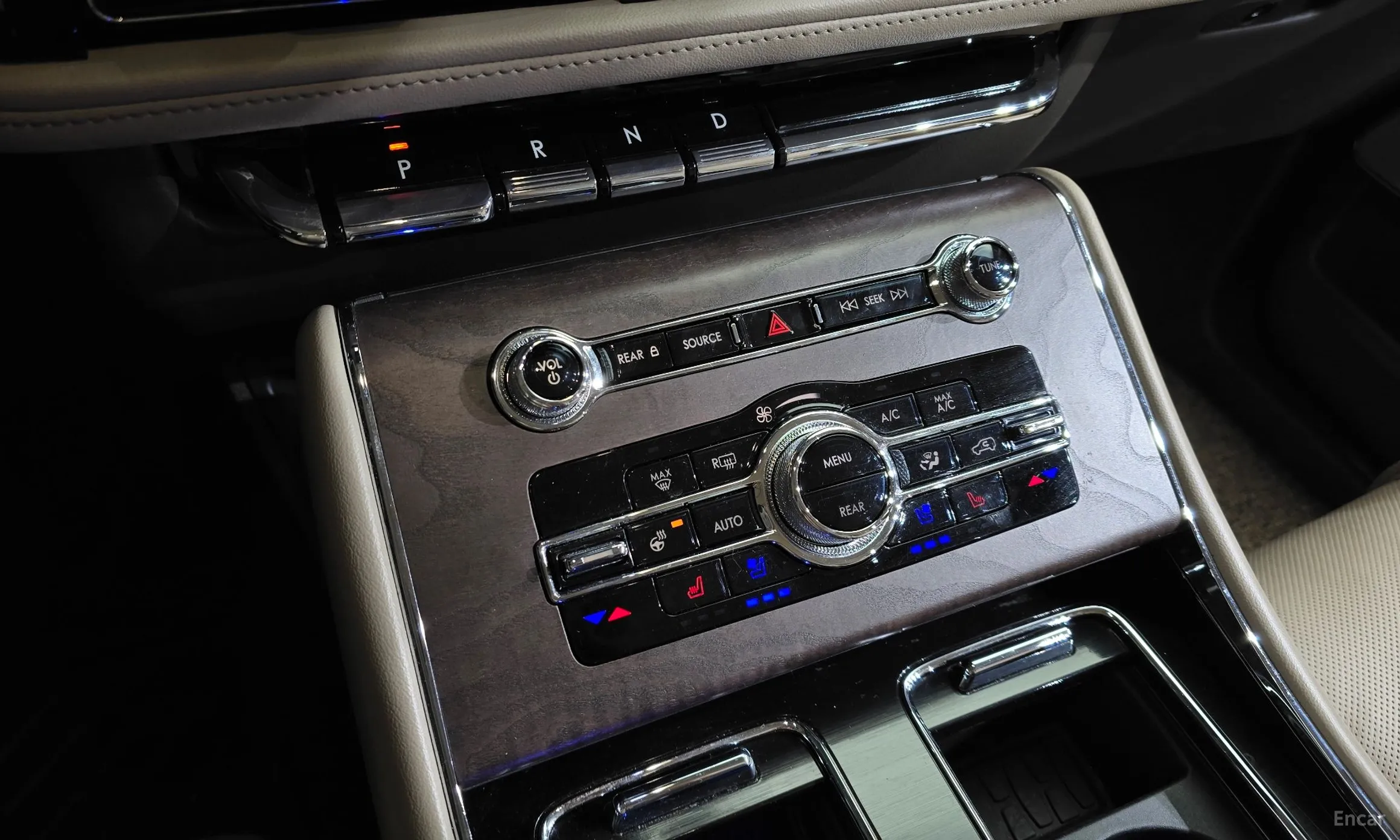Lincoln Aviator 2nd Generation превью 9