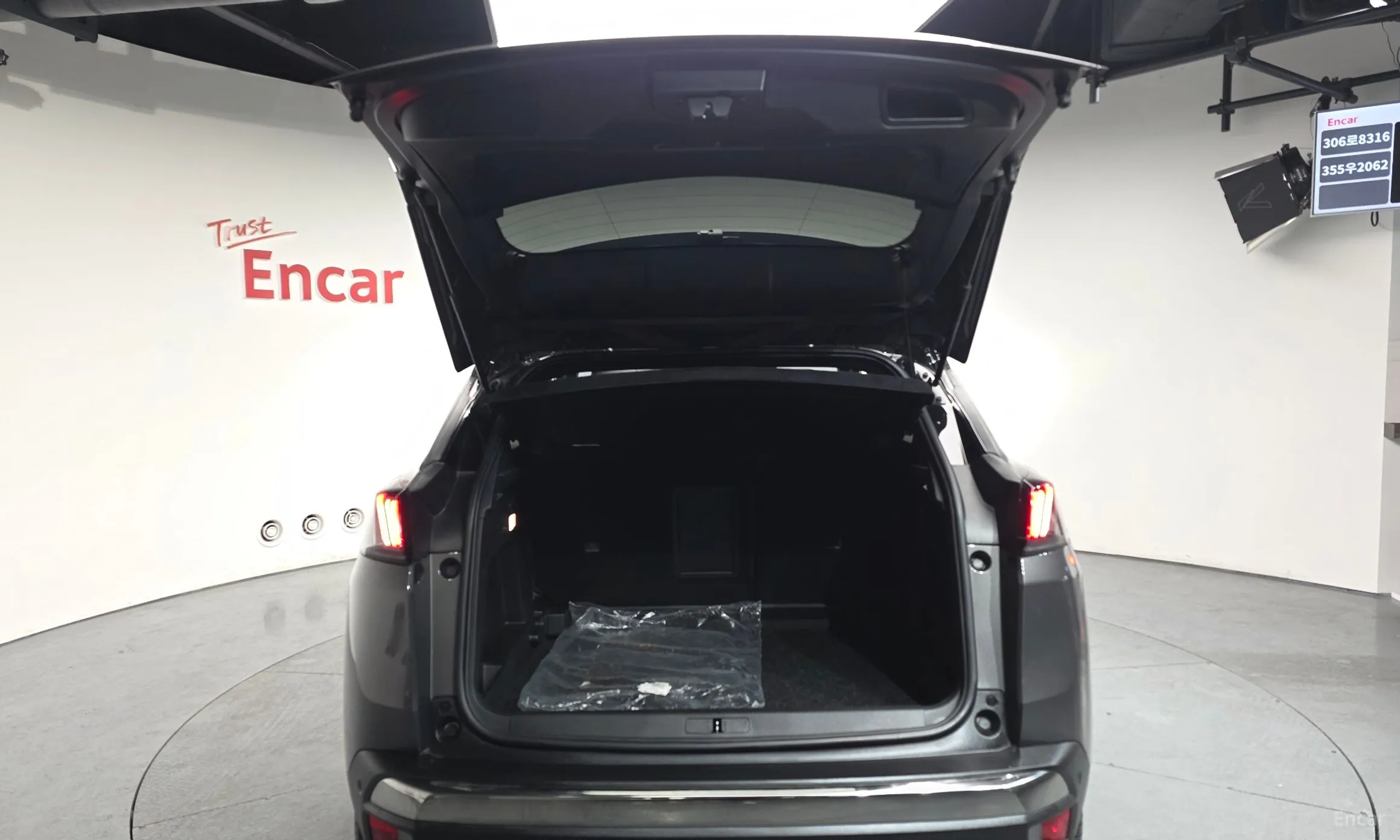 Peugeot 3008 2nd generation превью 20