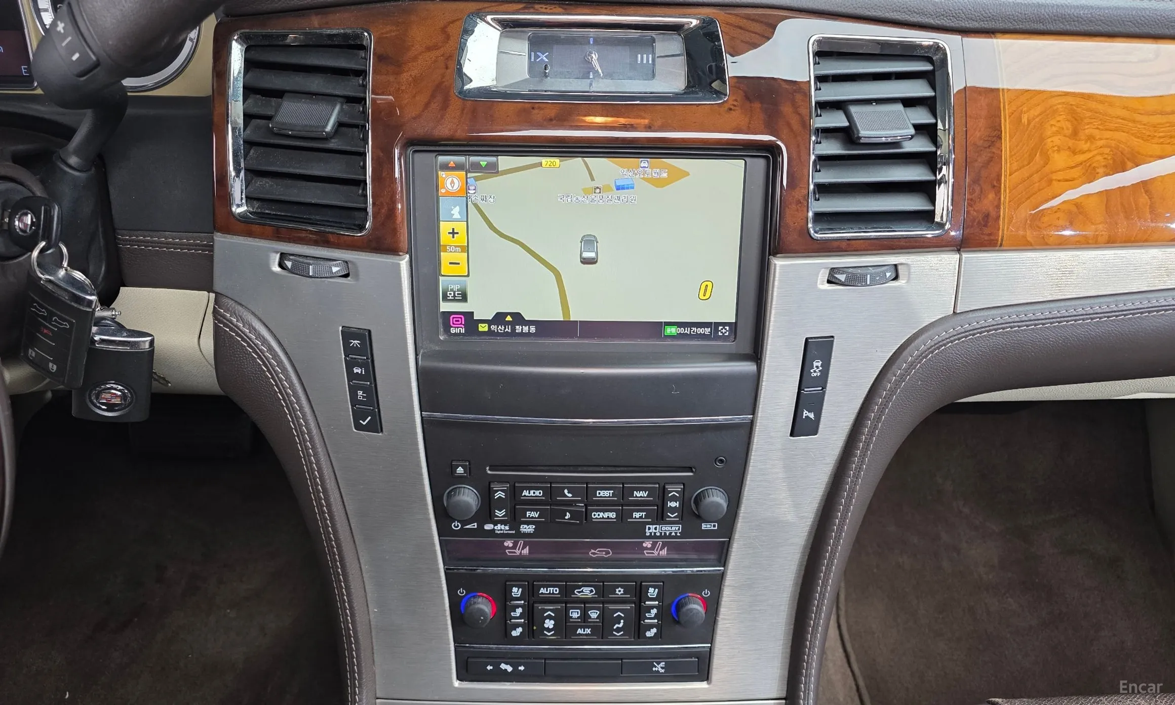 Cadillac Escalade превью 15