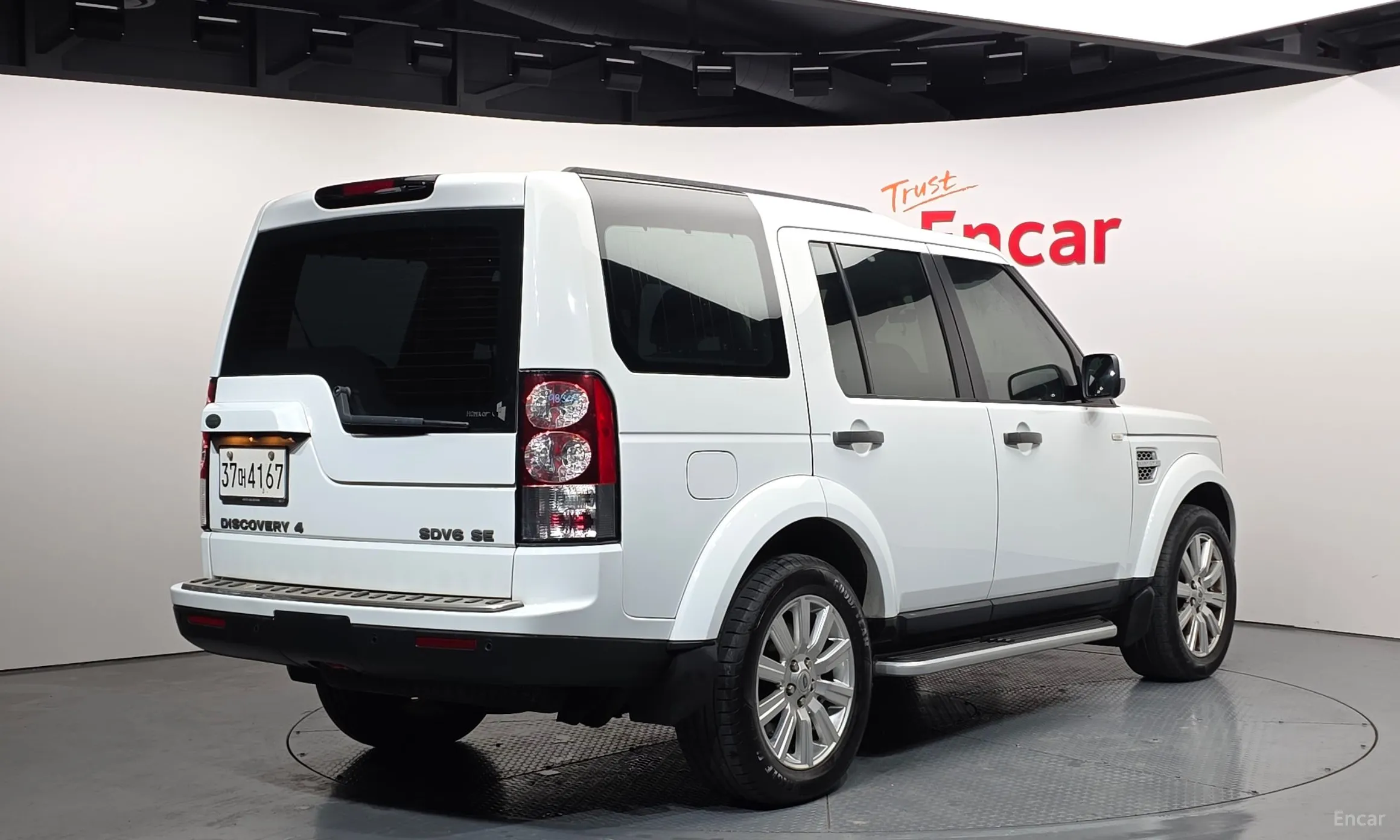 Land Rover Discovery 4 превью 2