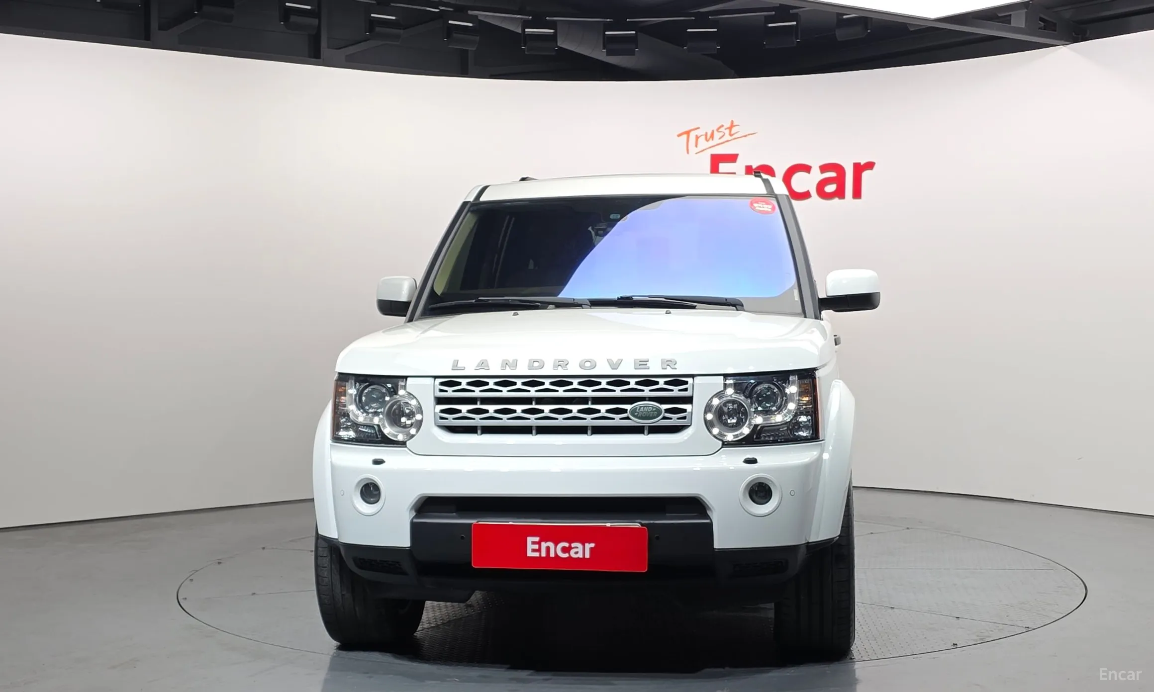 Land Rover Discovery 4 превью 3