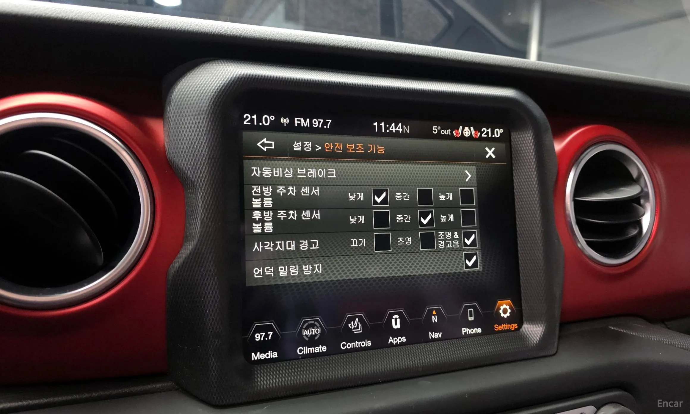 Jeep Wrangler (JL) превью 16