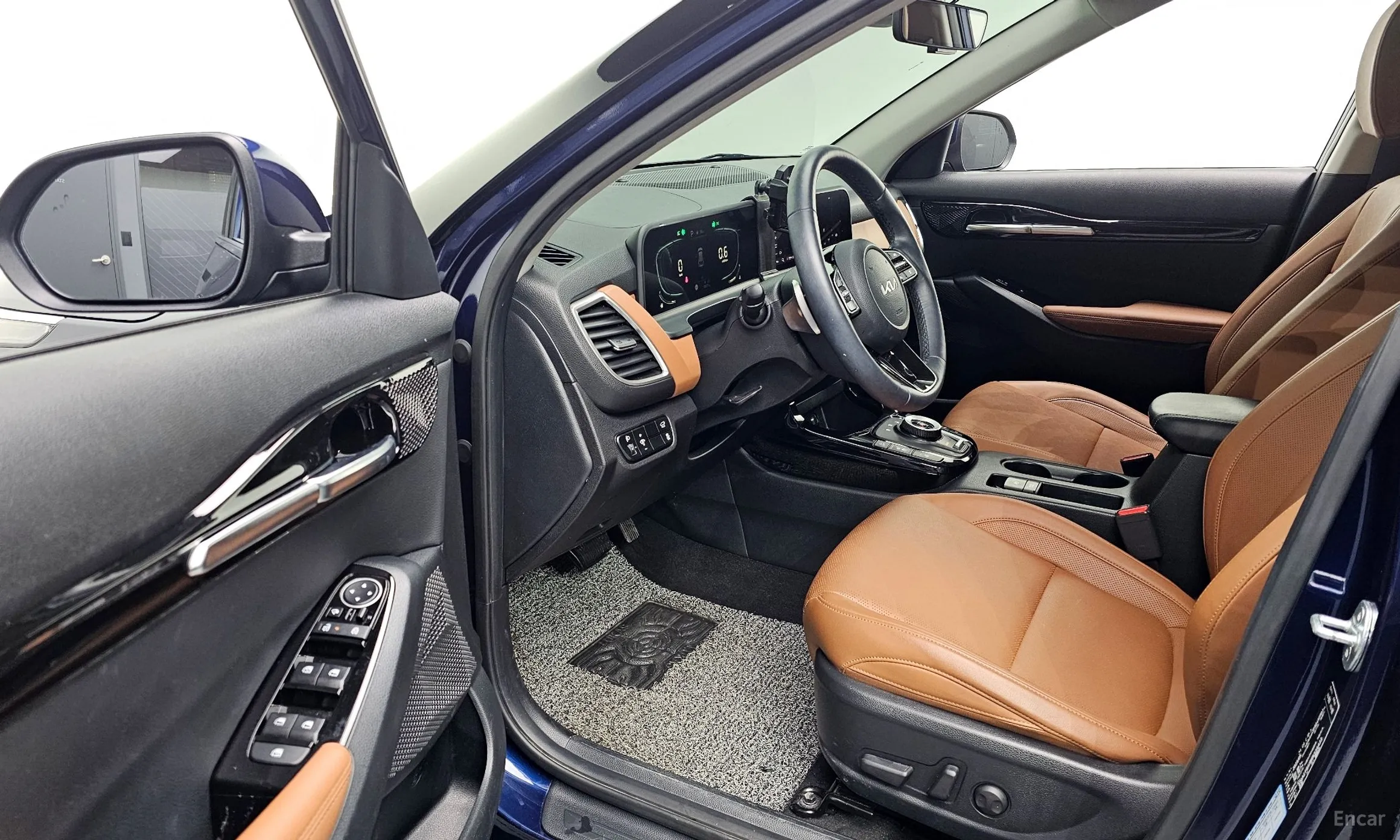 Kia Seltos превью 10