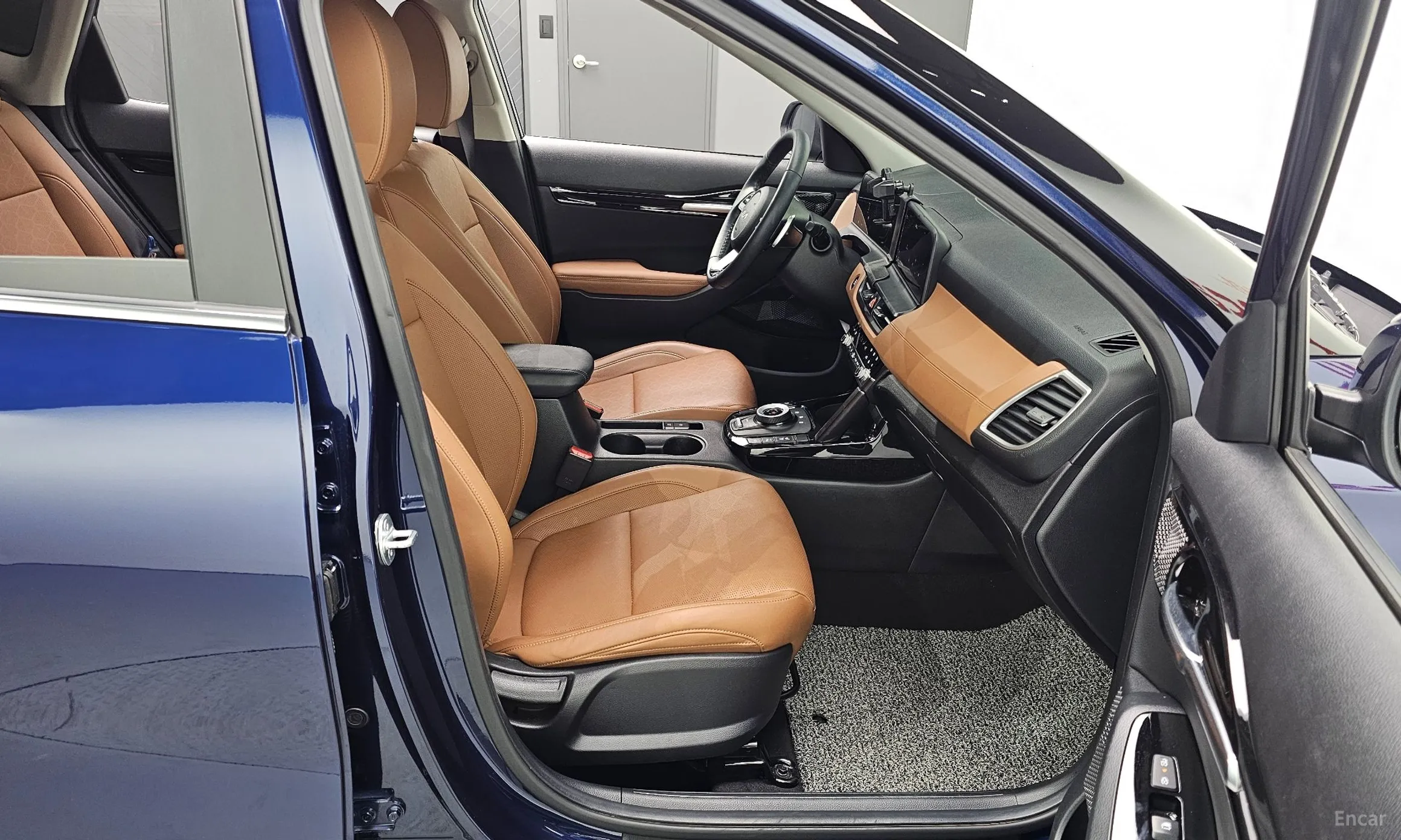Kia Seltos превью 12