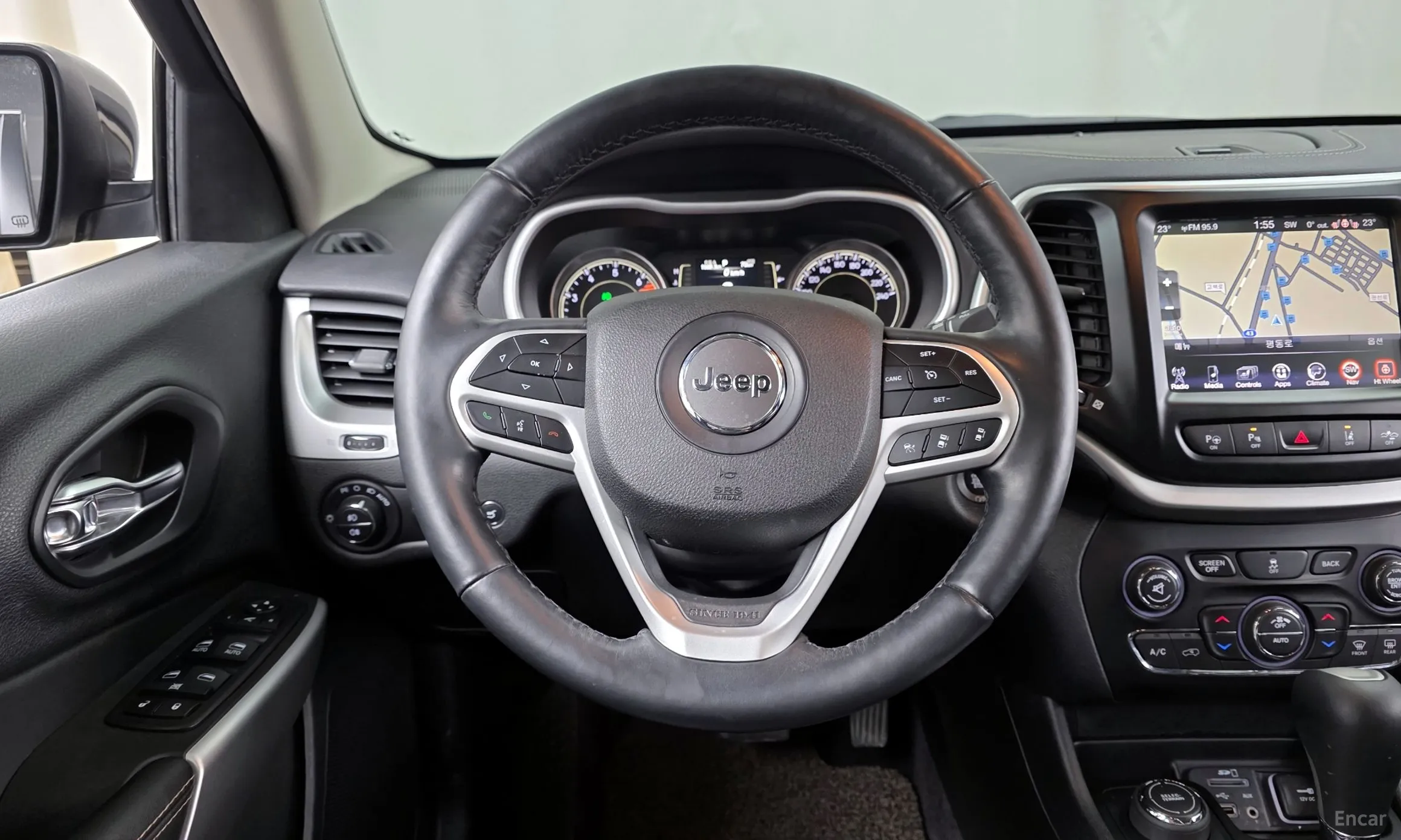Jeep Cherokee (KL) превью 13