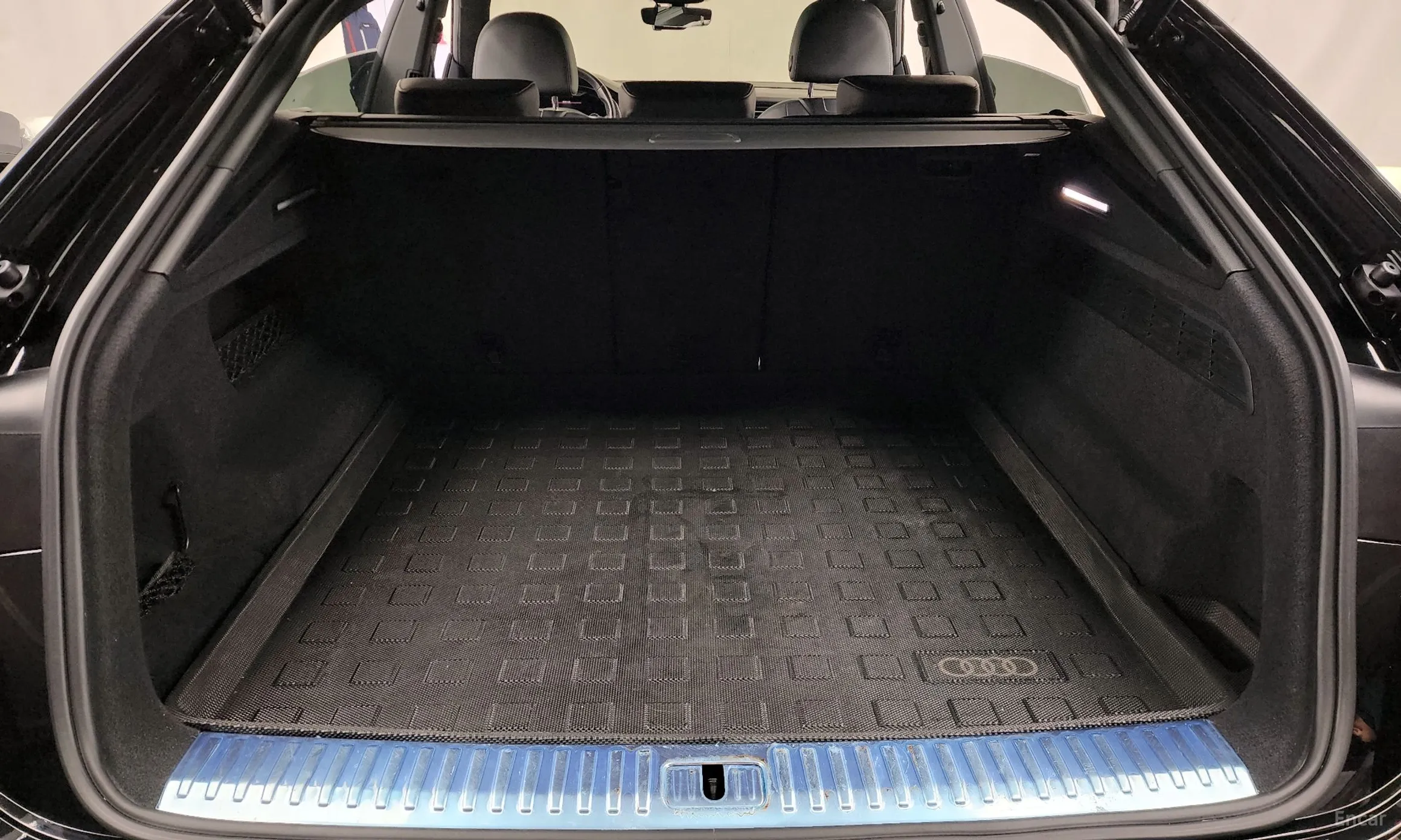 Audi Q8 (4M) превью 20