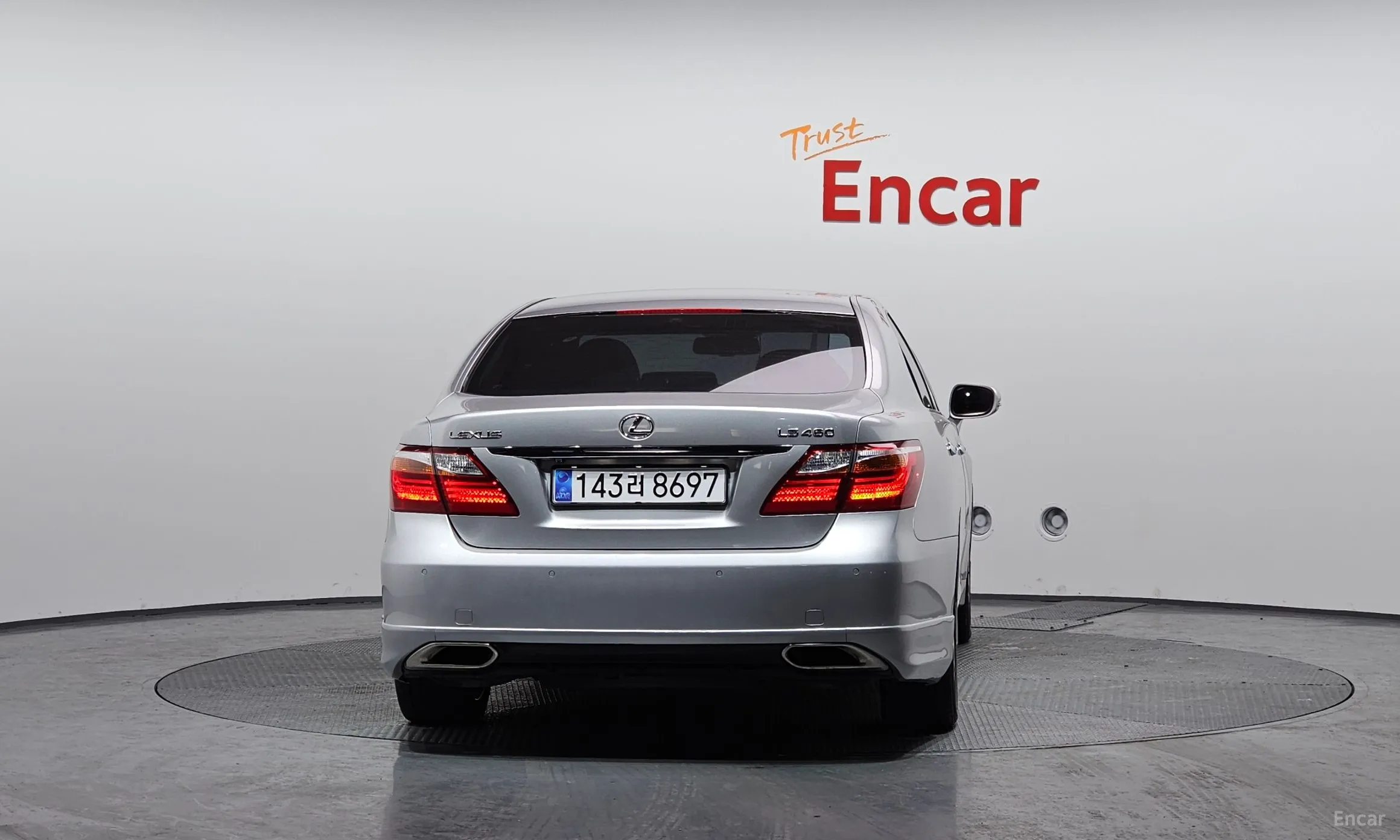 Lexus LS460 превью 4