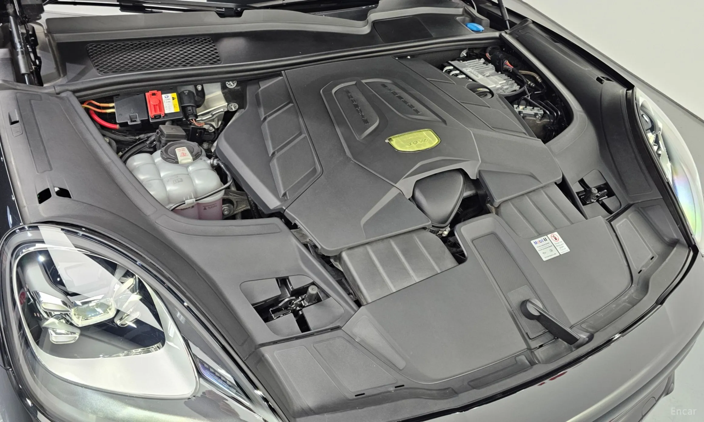 Porsche Cayenne (PO536) превью 6