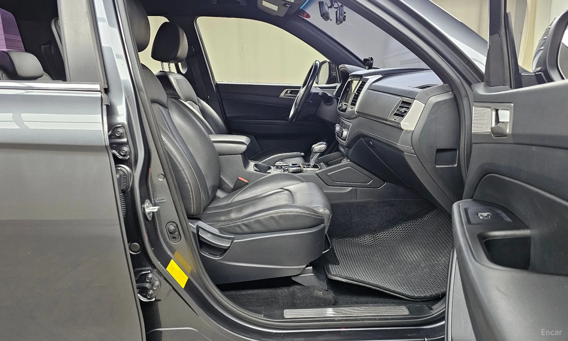 KG Mobility (SsangYong) Rexton Sports Khan превью 11