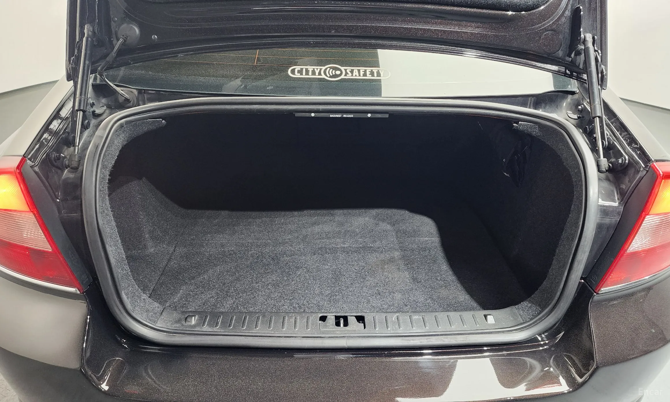 Volvo S80 превью 20
