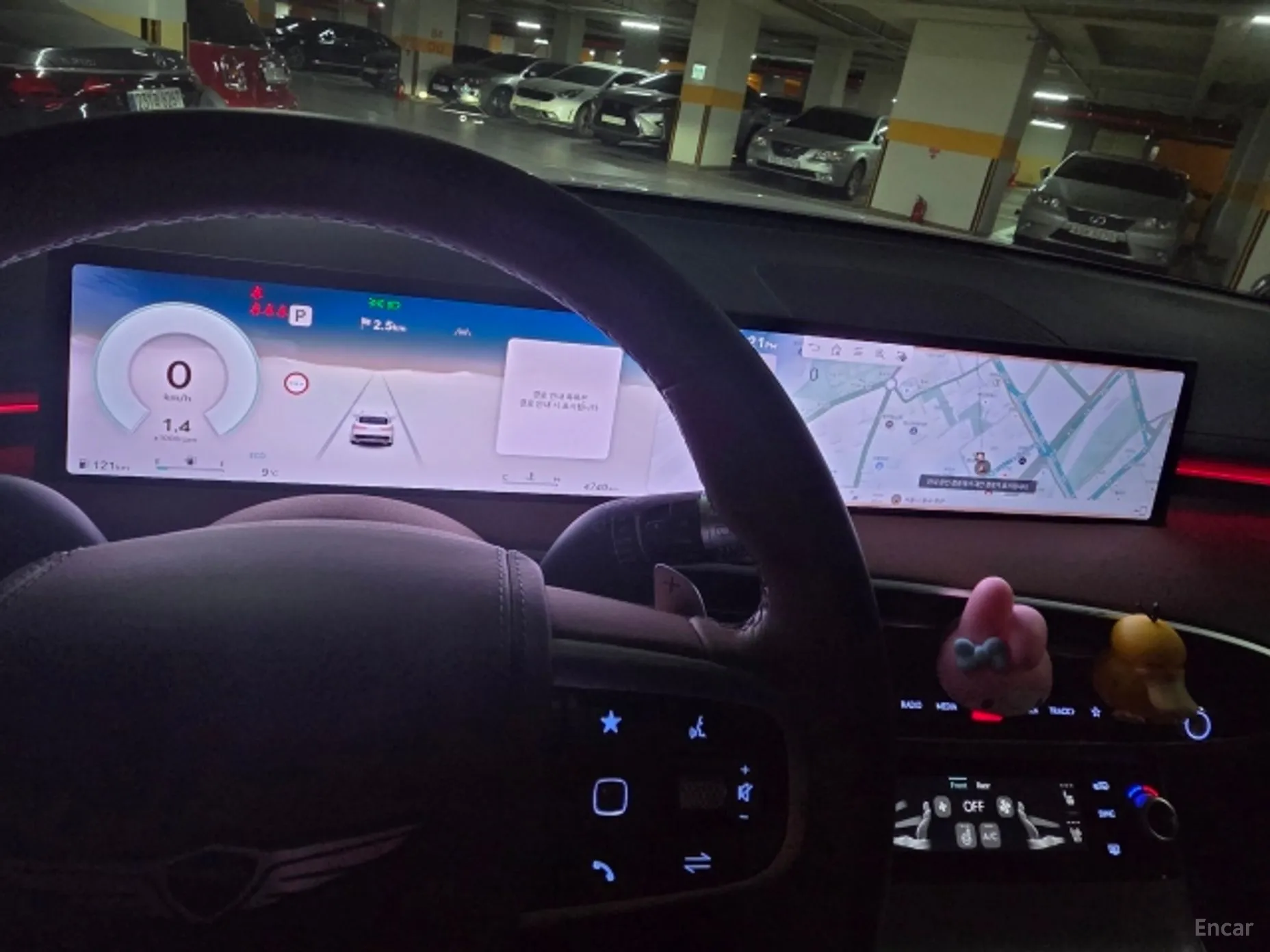 Genesis GV70 превью 14