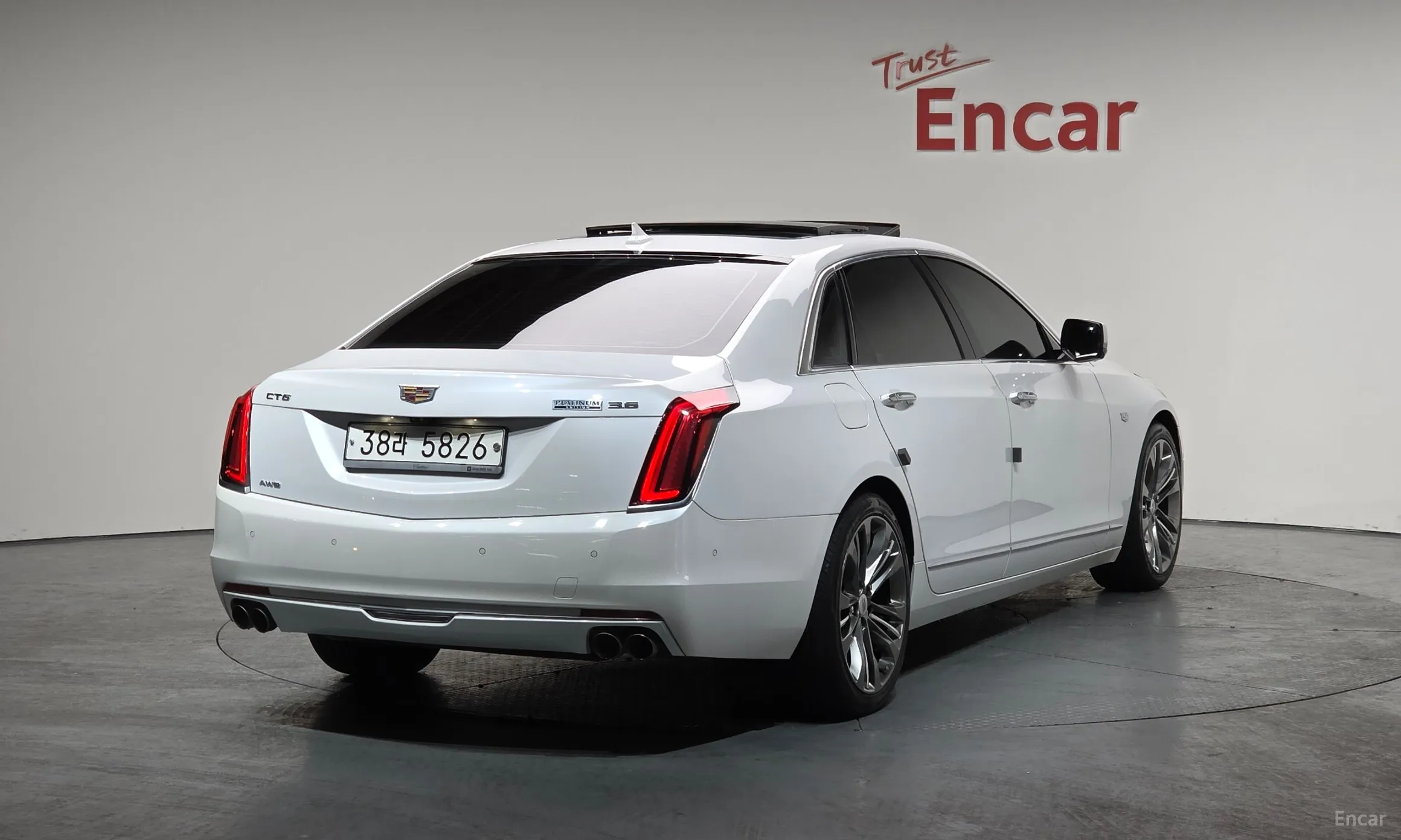 Cadillac CT6 превью 2