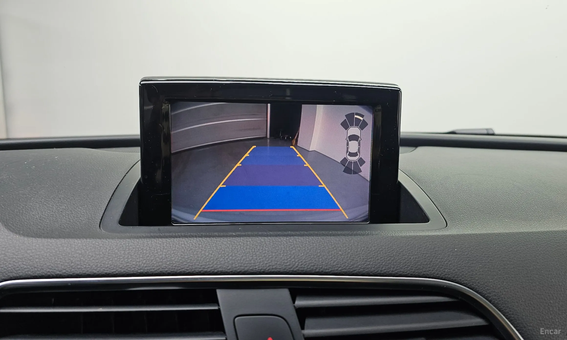 Audi Q3 превью 15