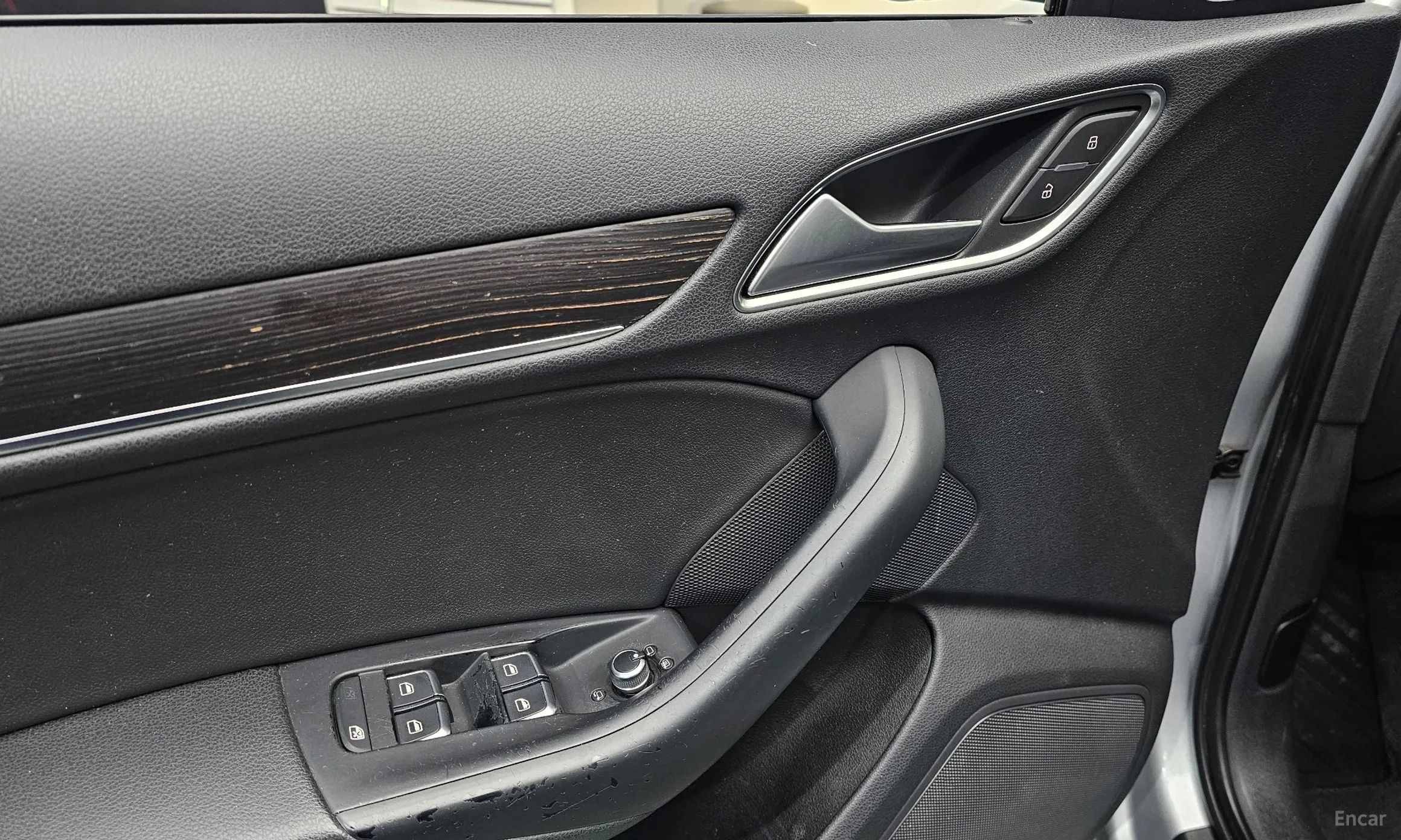 Audi Q3 превью 16