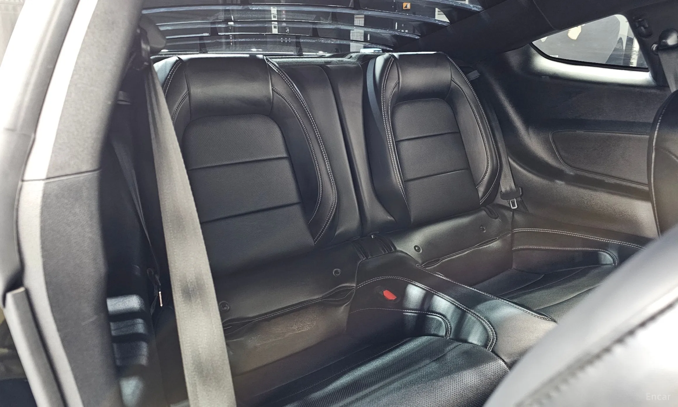 Ford Mustang превью 12