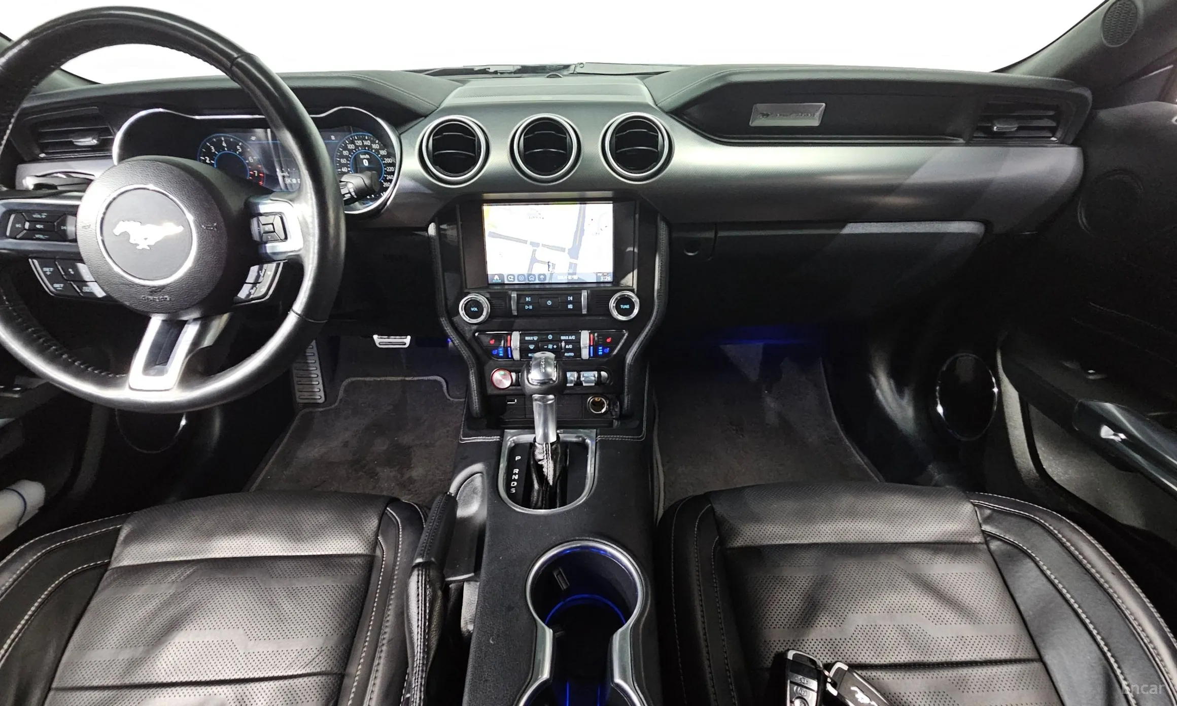 Ford Mustang превью 7