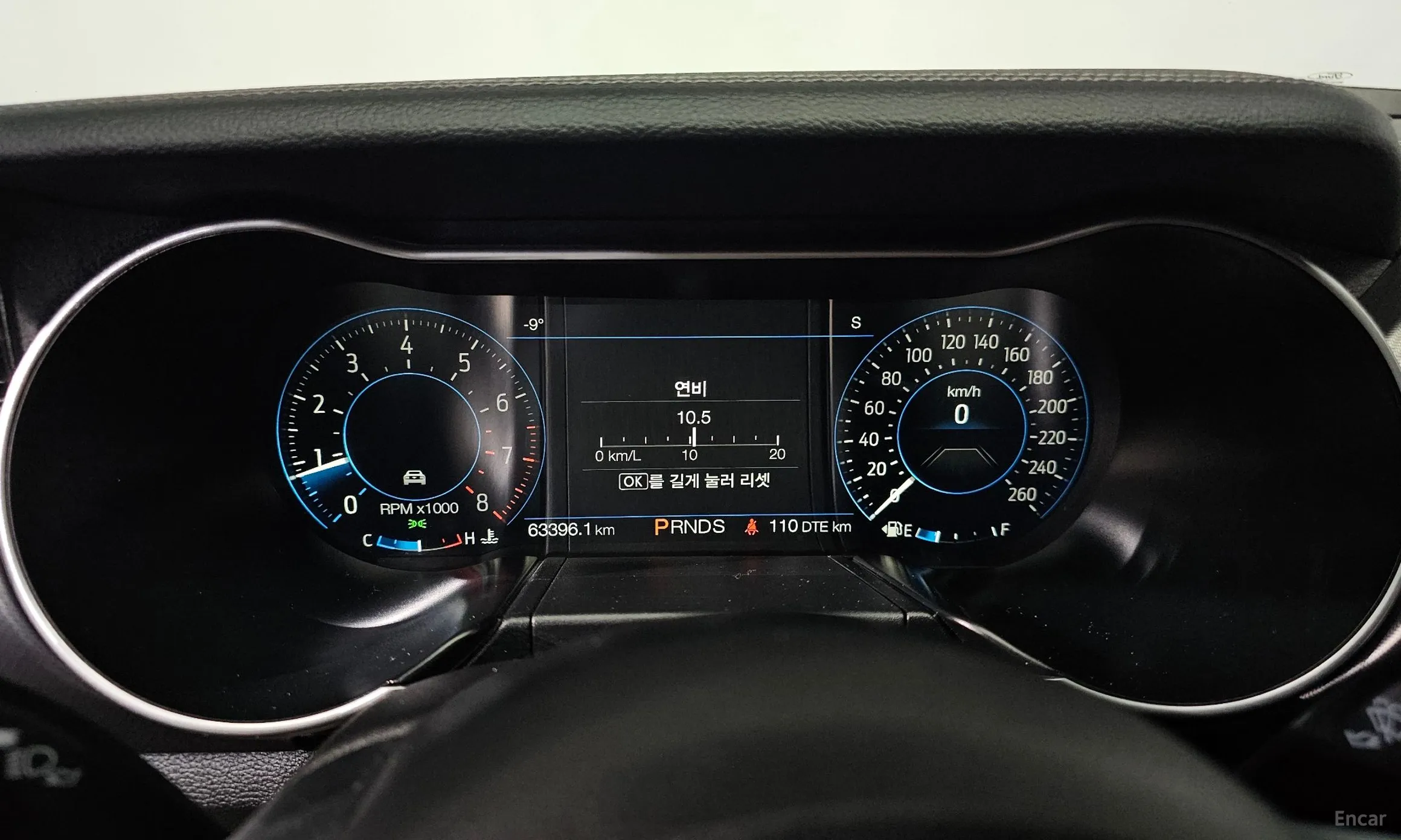 Ford Mustang превью 8