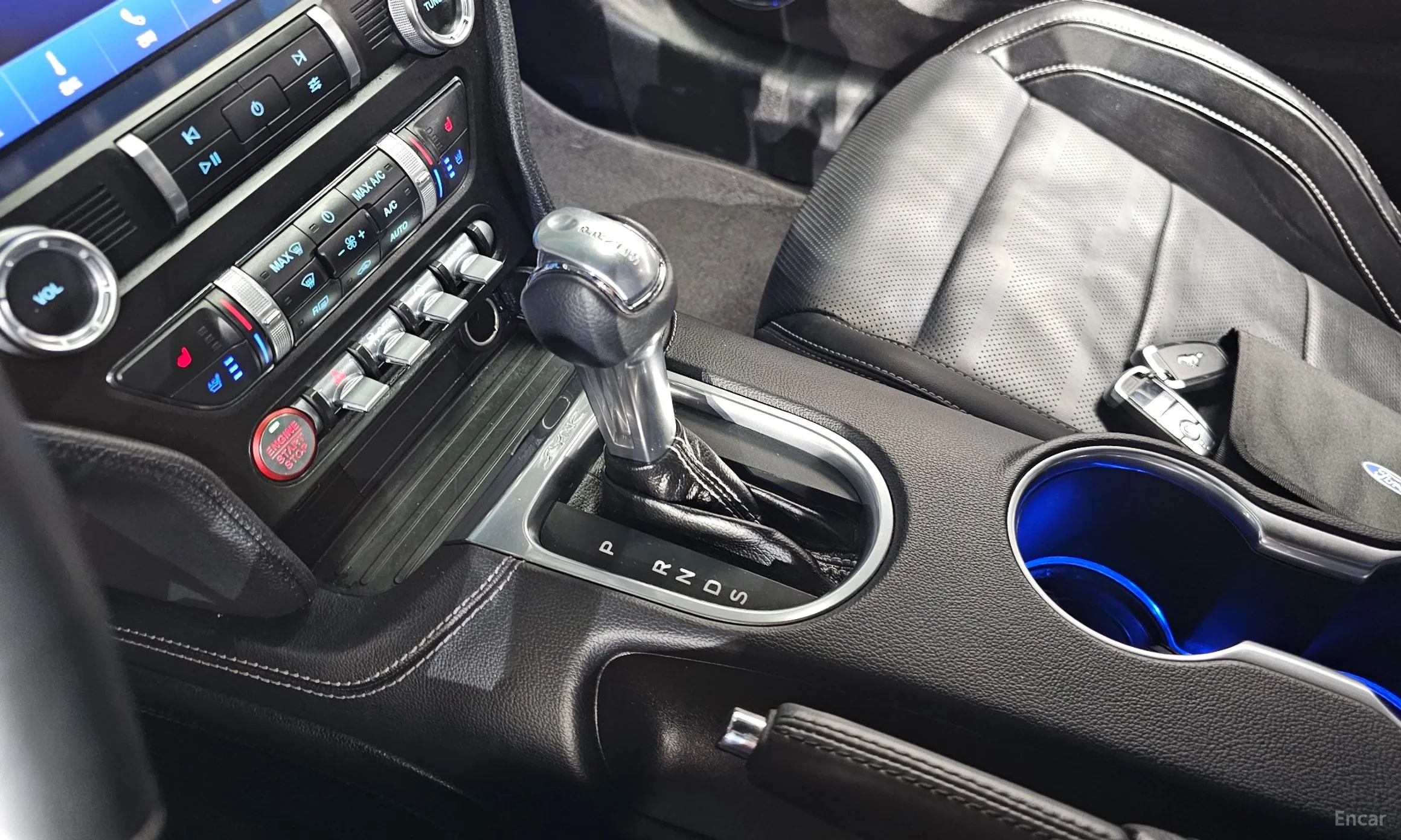 Ford Mustang превью 9