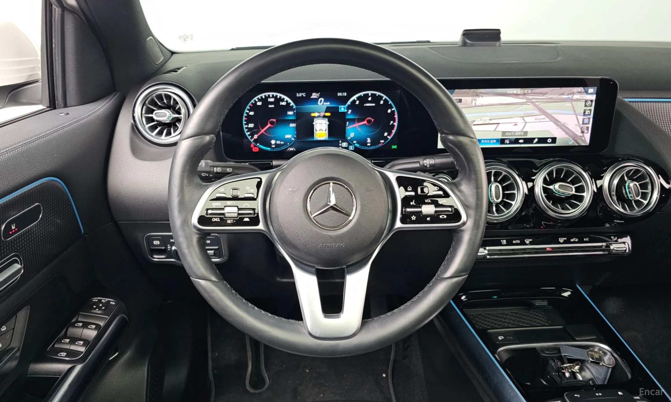 Mercedes Benz GLA-Class H247 превью 13