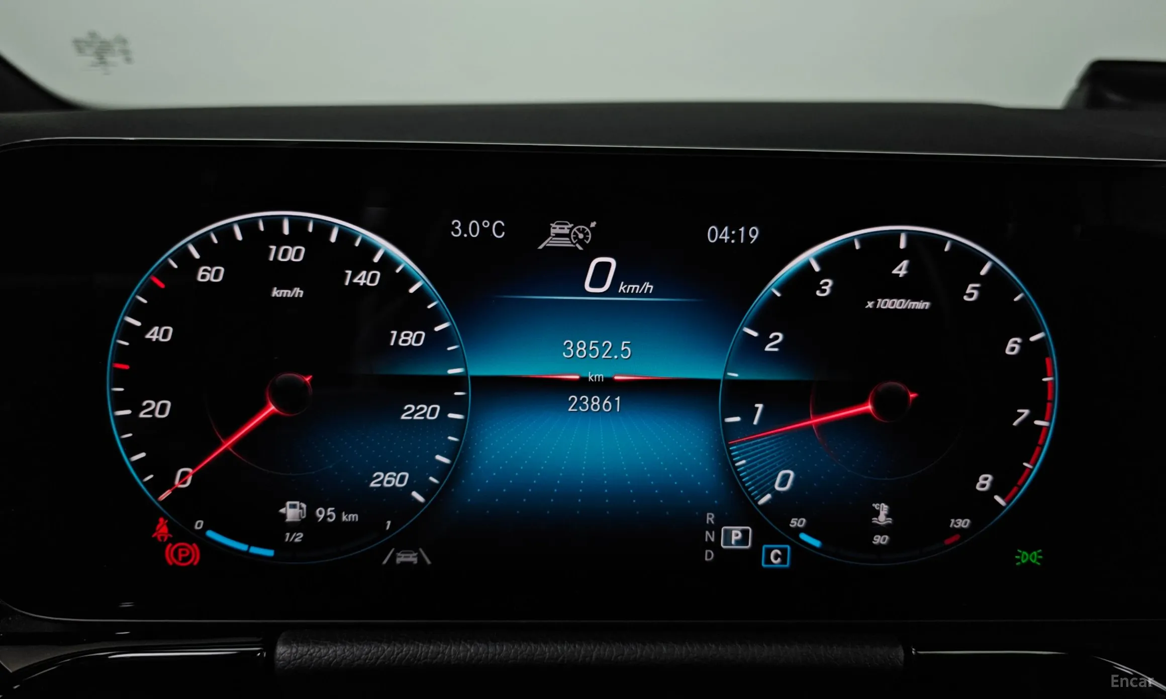 Mercedes Benz GLA-Class H247 превью 8
