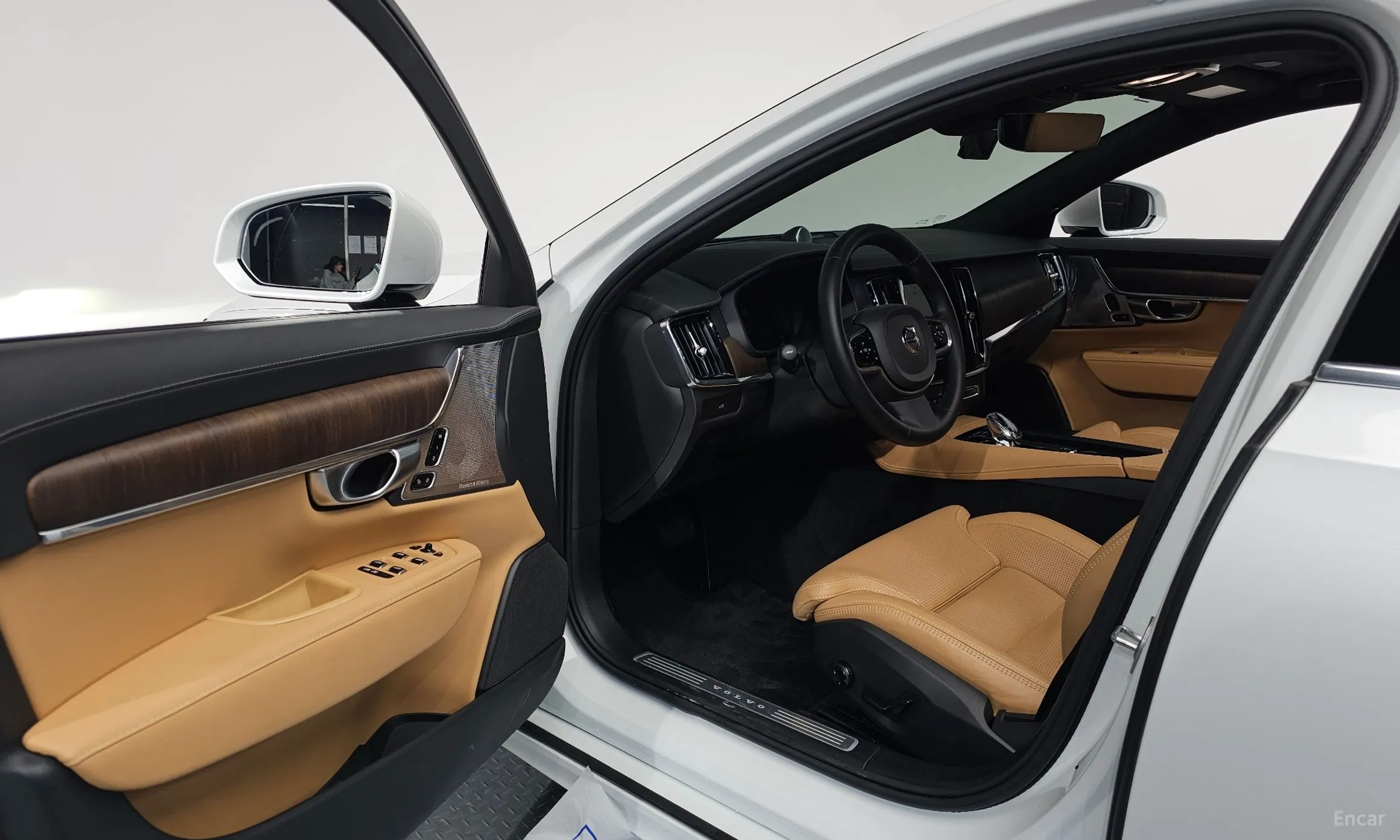 Volvo S90 превью 10