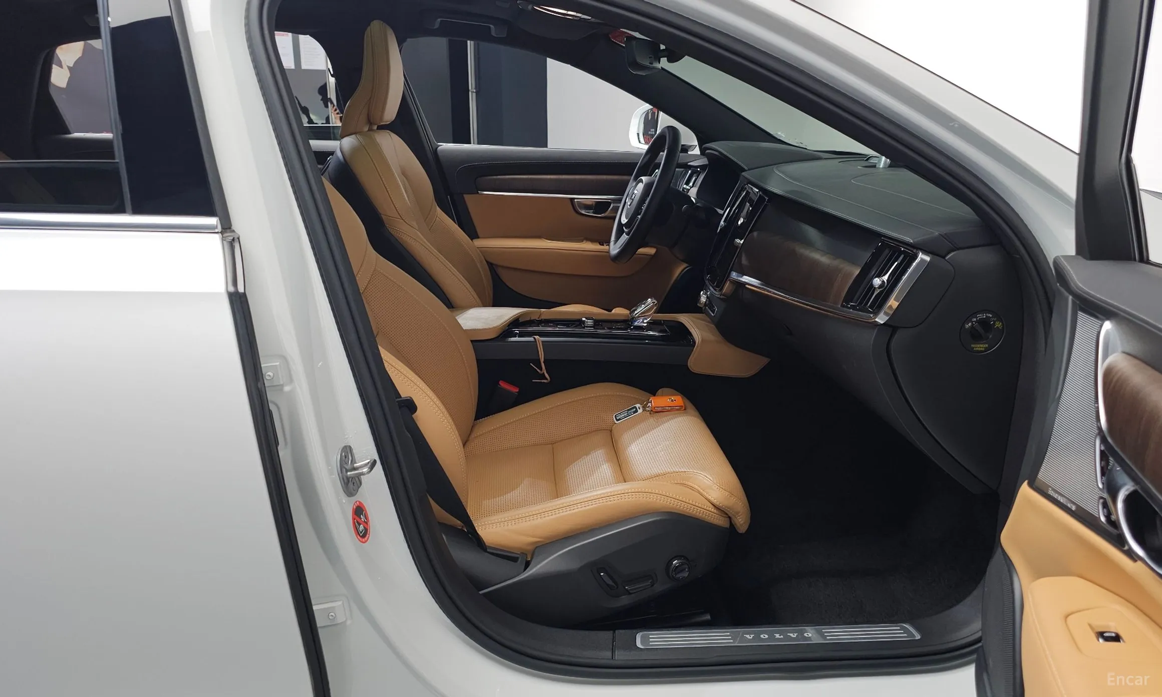 Volvo S90 превью 11