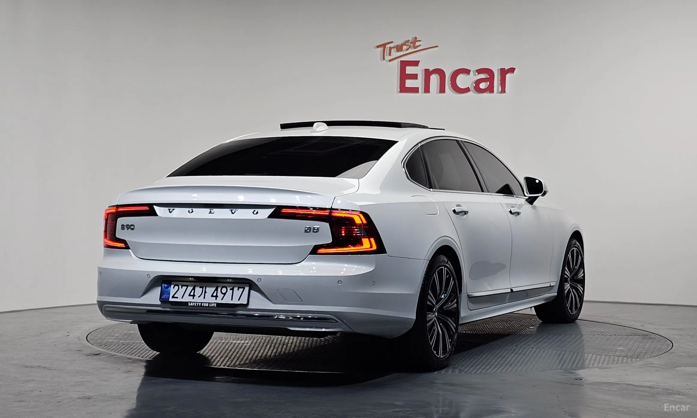 Volvo S90