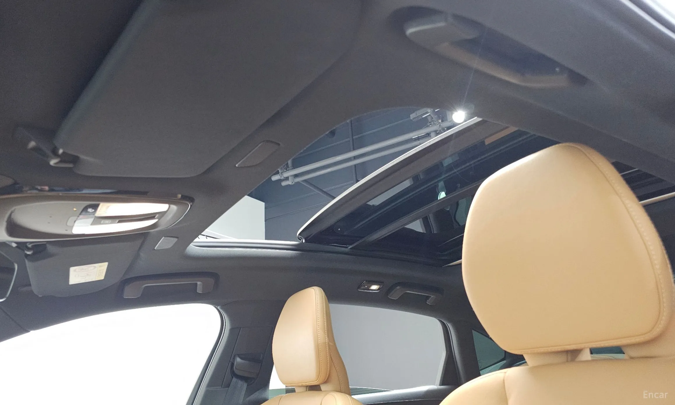 Volvo S90 превью 19