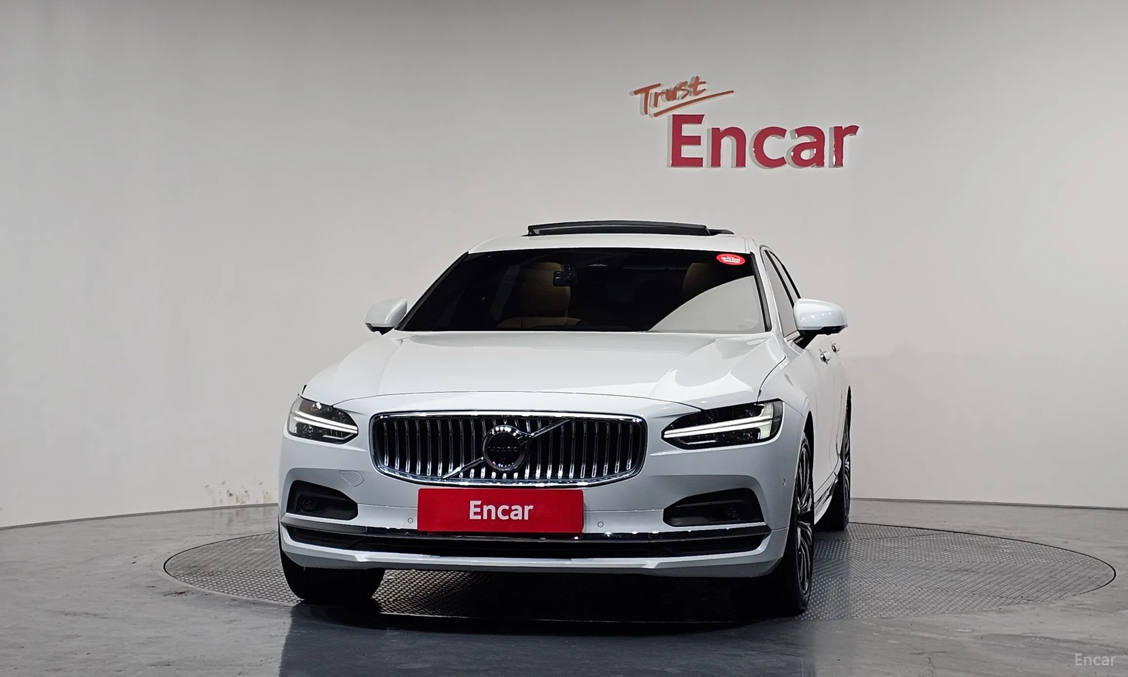Volvo S90 превью 3