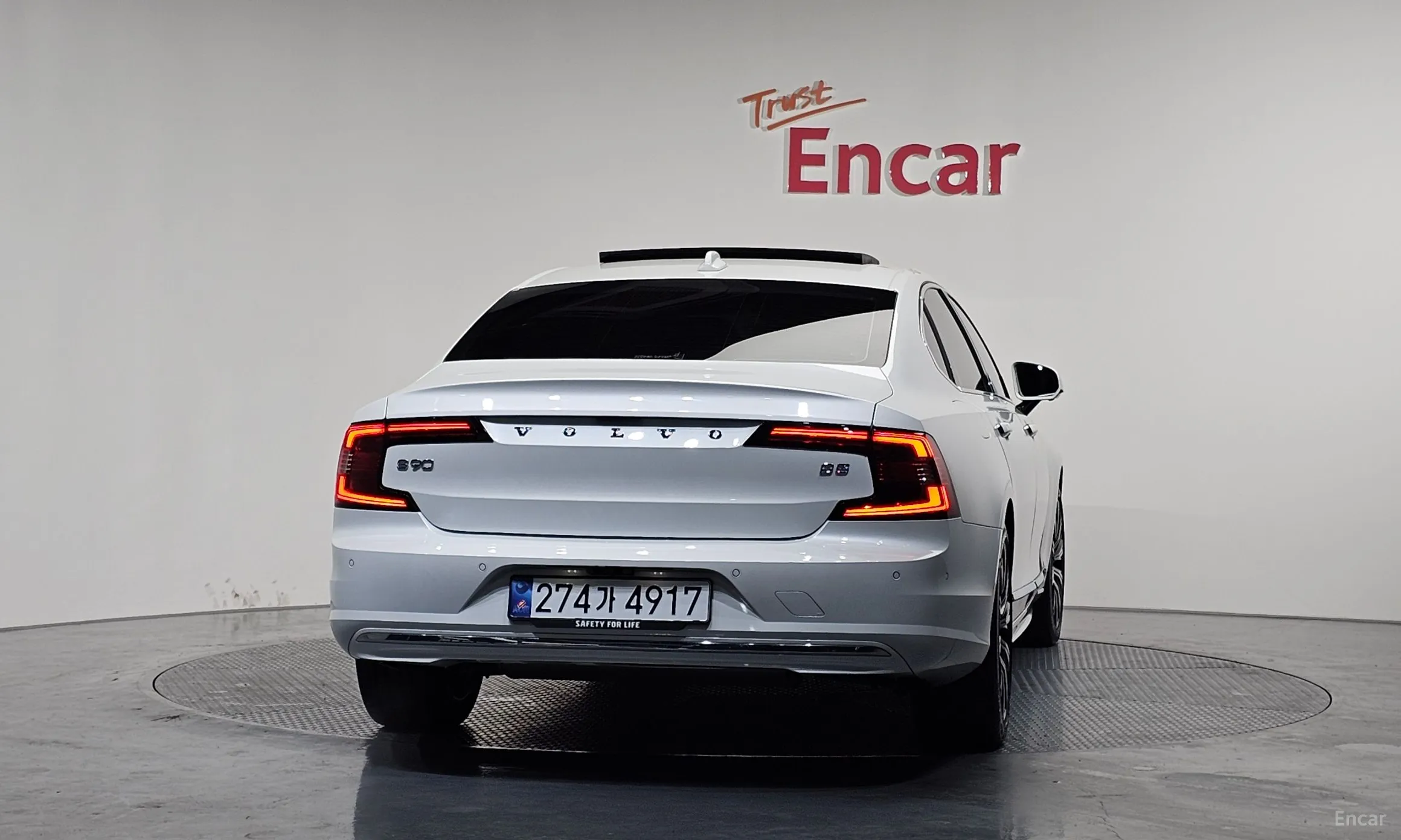 Volvo S90 превью 4