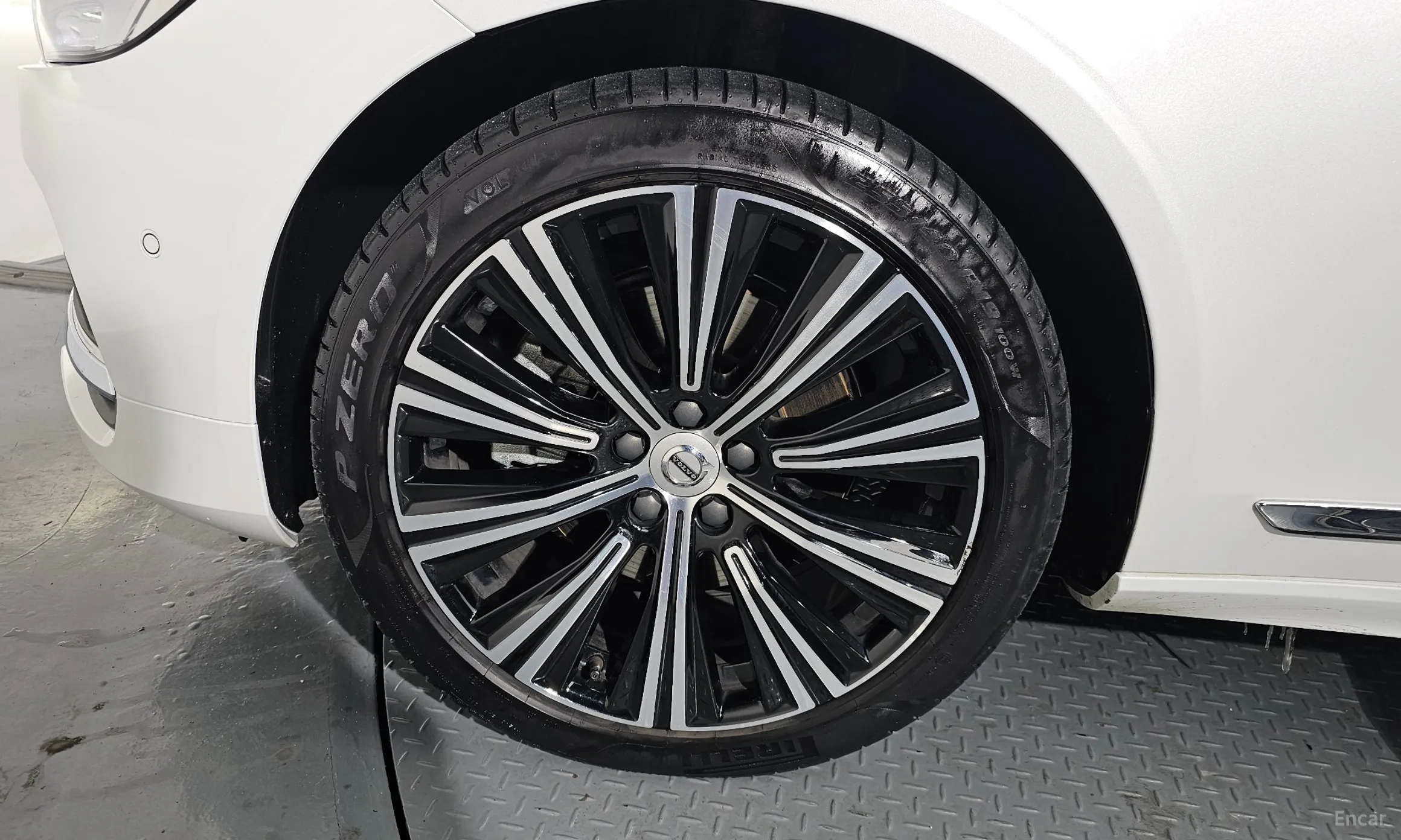 Volvo S90 превью 5